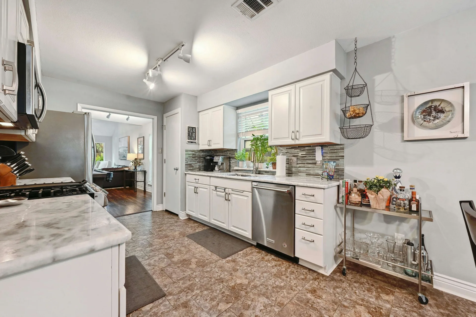 Alluring One-Story Home in in the Coveted 78759! photo 8