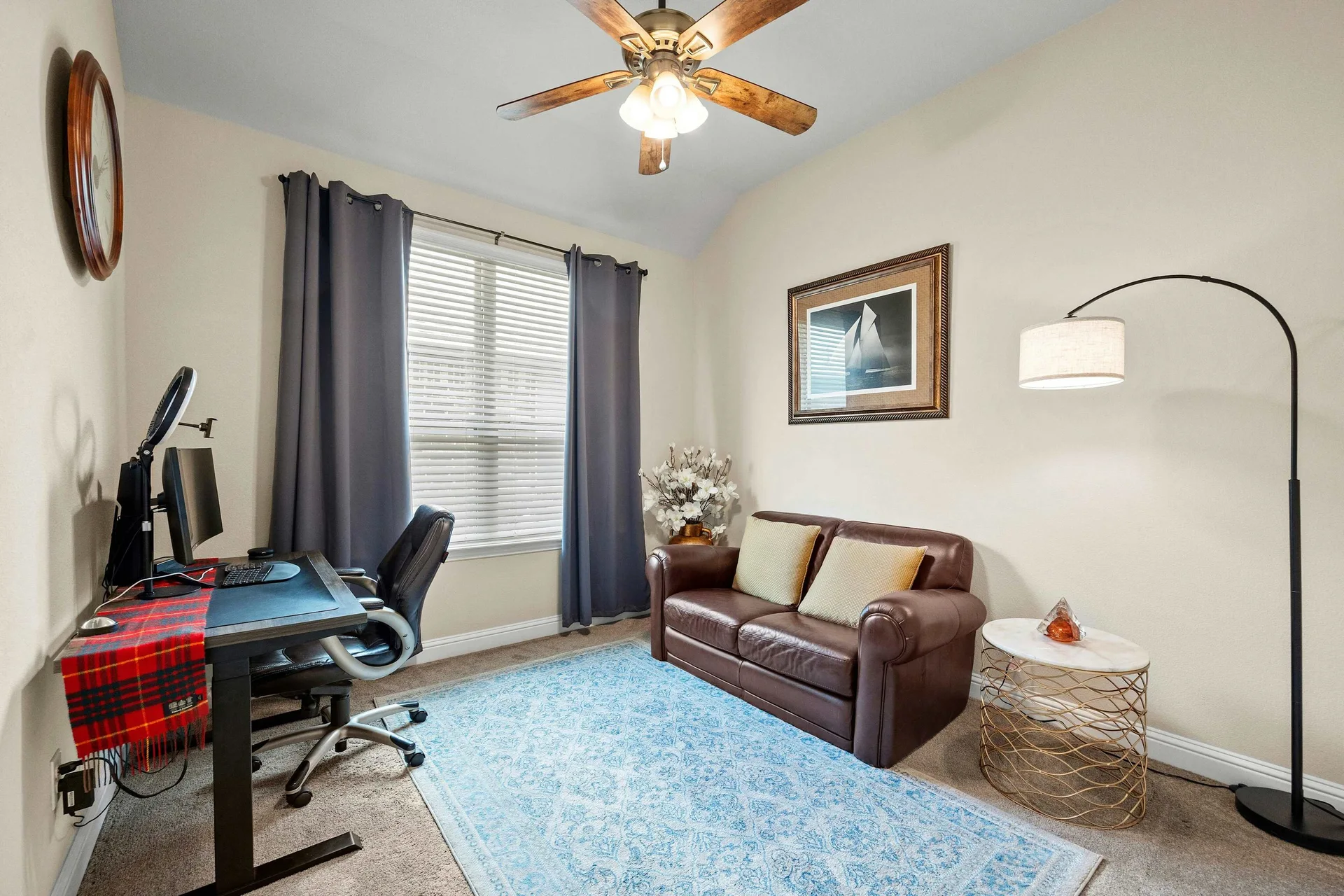 Beautifully Appointed Single-Story in Oak Creek: Modern Floors and Screened-In Patio Overlooking Green Space w/ NO Backyard Neighbor! photo 23