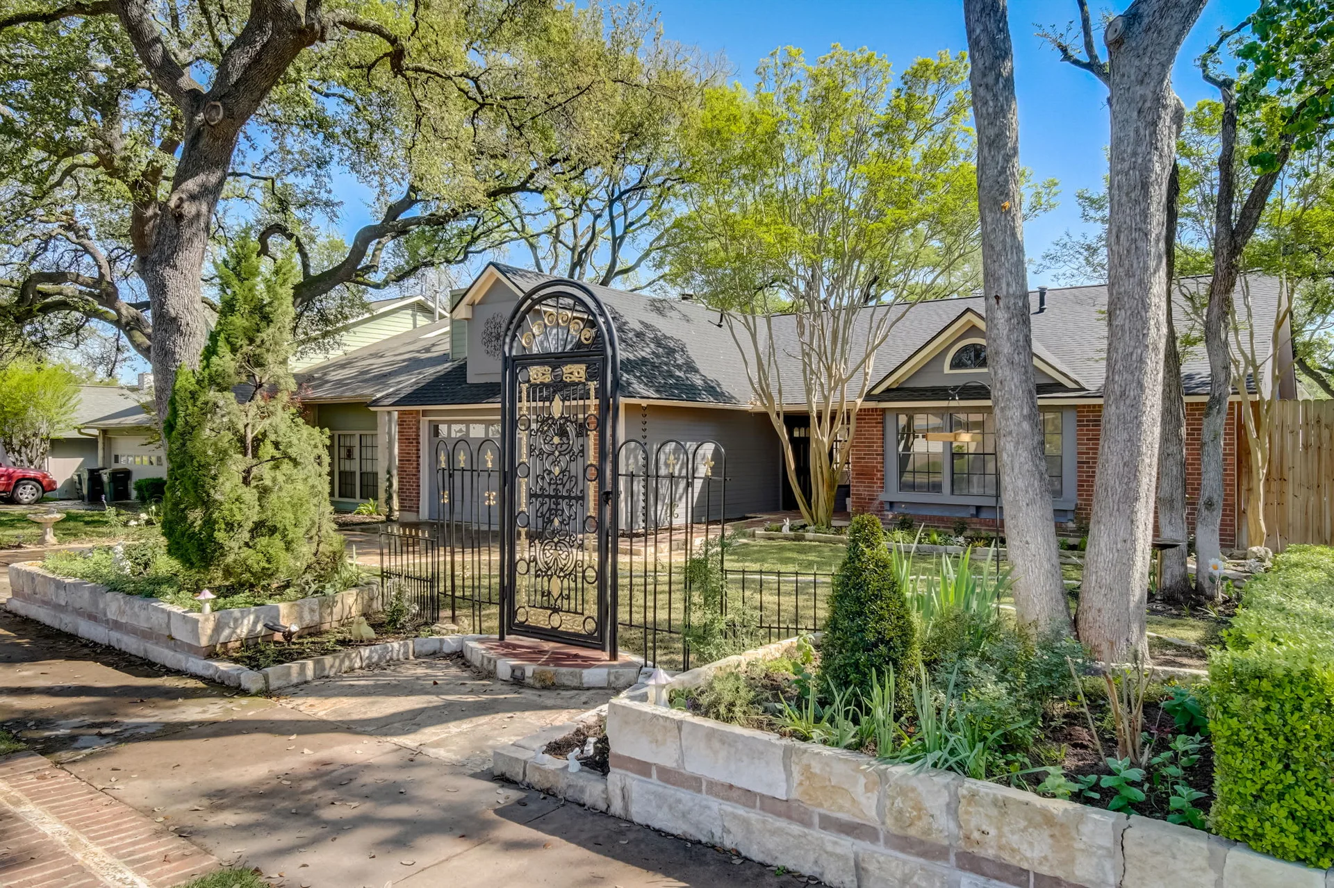 Charming Milwood Home Near Apple & The Domain photo 63
