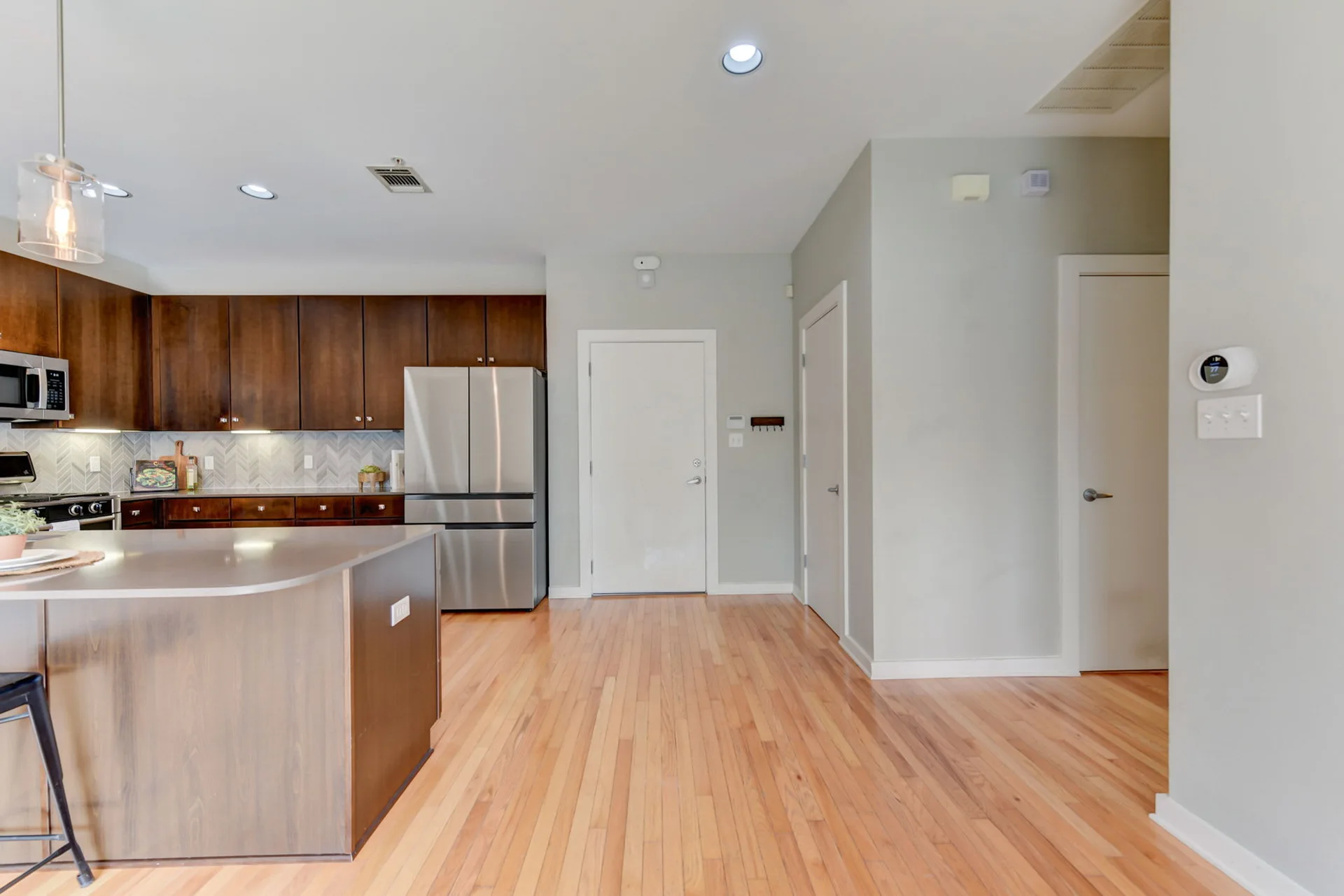 Modern 1/1 Condo in Vibrant South Austin for Lease! photo 6