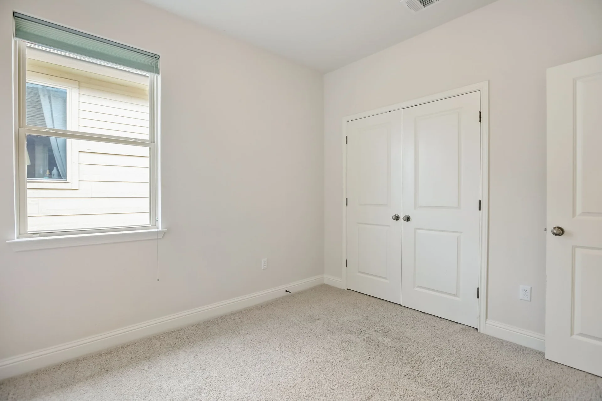 Spacious 4-Bedroom Home in The Preserve at Four Points – A+ School District, Open Floorplan, Luxurious Primary Suite, Covered Patio, and More! photo 26