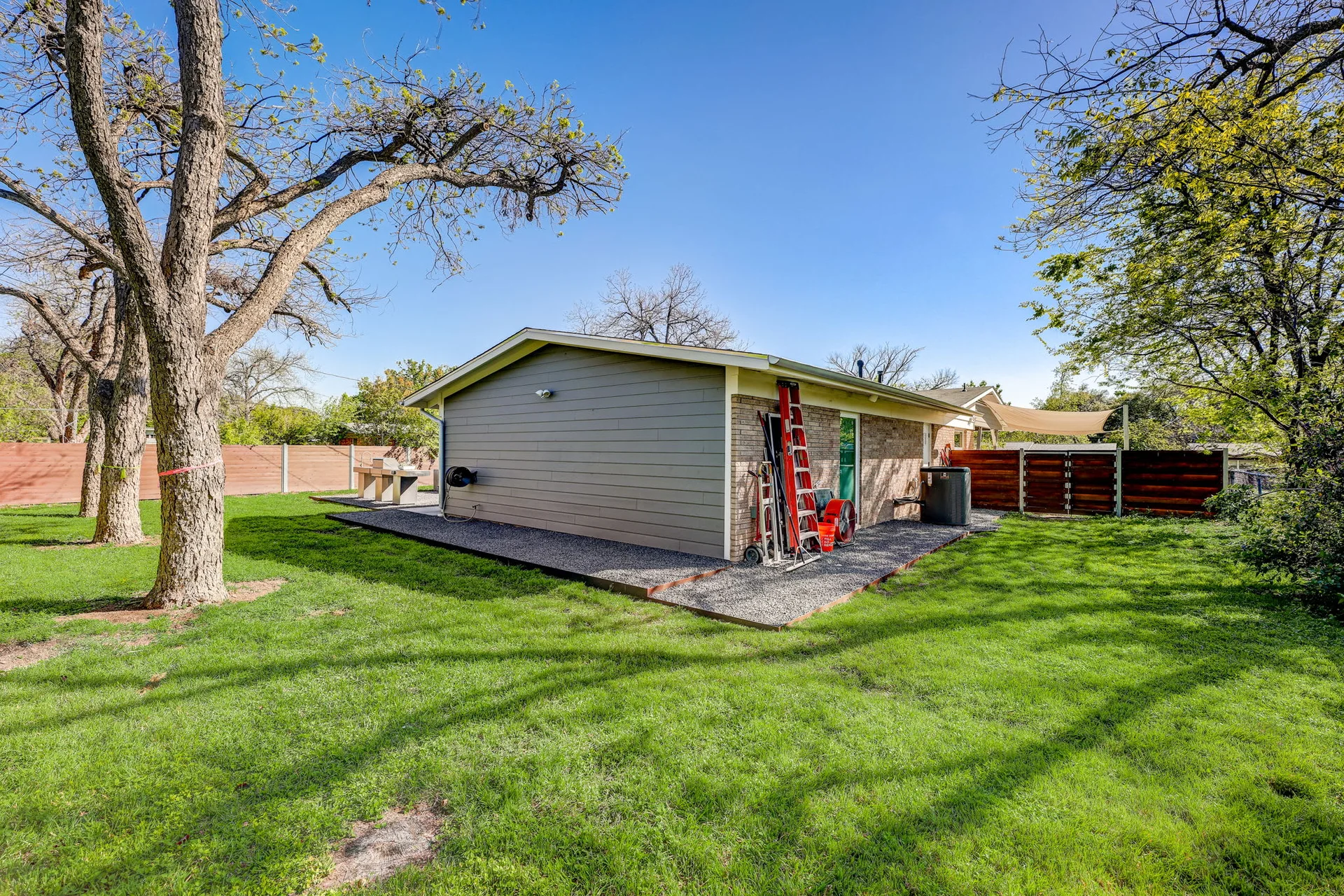 Stunning modern mid-century rebuilt home in the sought-after Delwood Heights near Mueller! photo 61