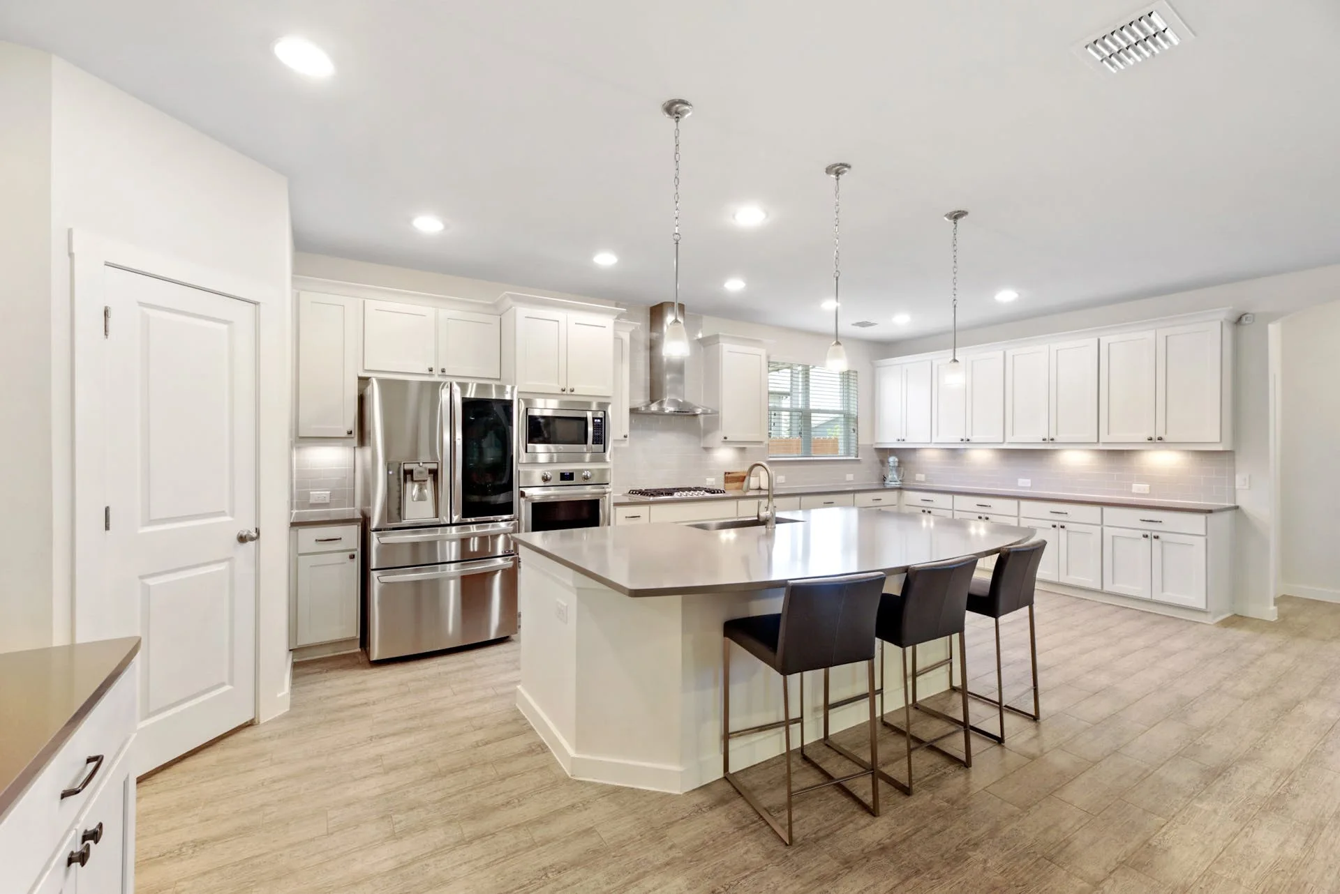 7208 Lombard Ln, Austin, Texas 78744 photo 10