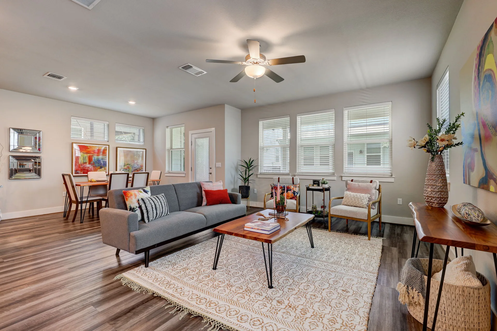 Stunning 2021 Meritage Home in Easton Park with FREE Solar Panels! Better Priced Than New Builds and Move-In Ready! photo 6