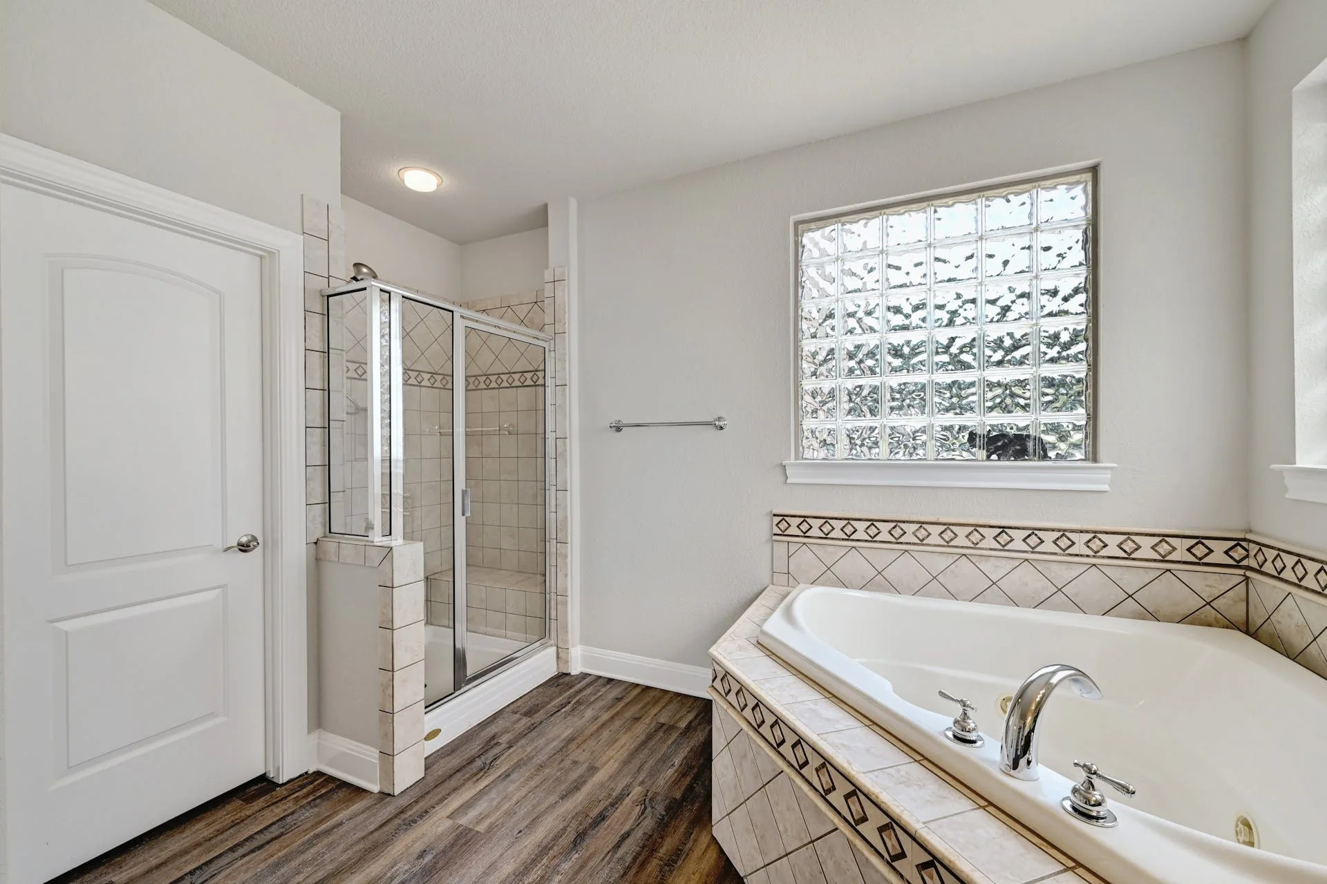Stunning 5-Bedroom Luxury Home with Breathtaking Hill Country Views in Gated Community! | Short Walk to Lake Travis H.S. | Resort-style Amenities photo 27