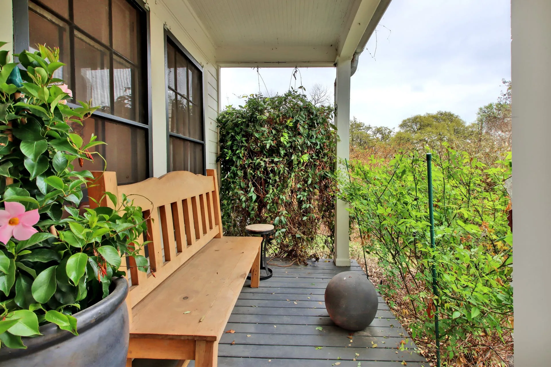 3214 Lafayette Ave photo 8