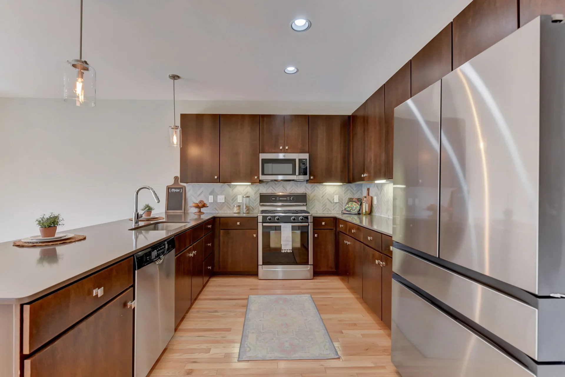Modern 1/1 Condo in Vibrant South Austin for Lease! photo 8
