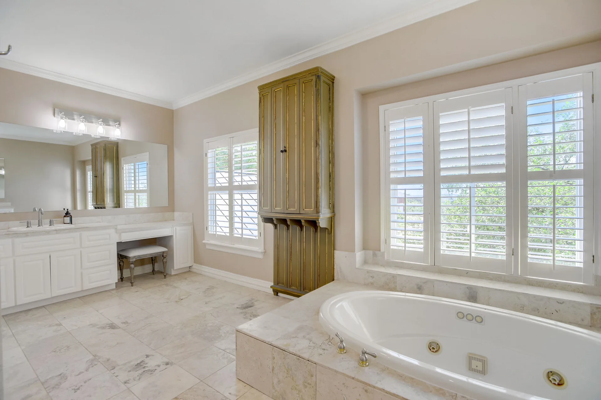 Hill Country Paradise: Luxurious 4/3 Home with Heated Pool/Spa and Spectacular Sunset Views in River Place! photo 30