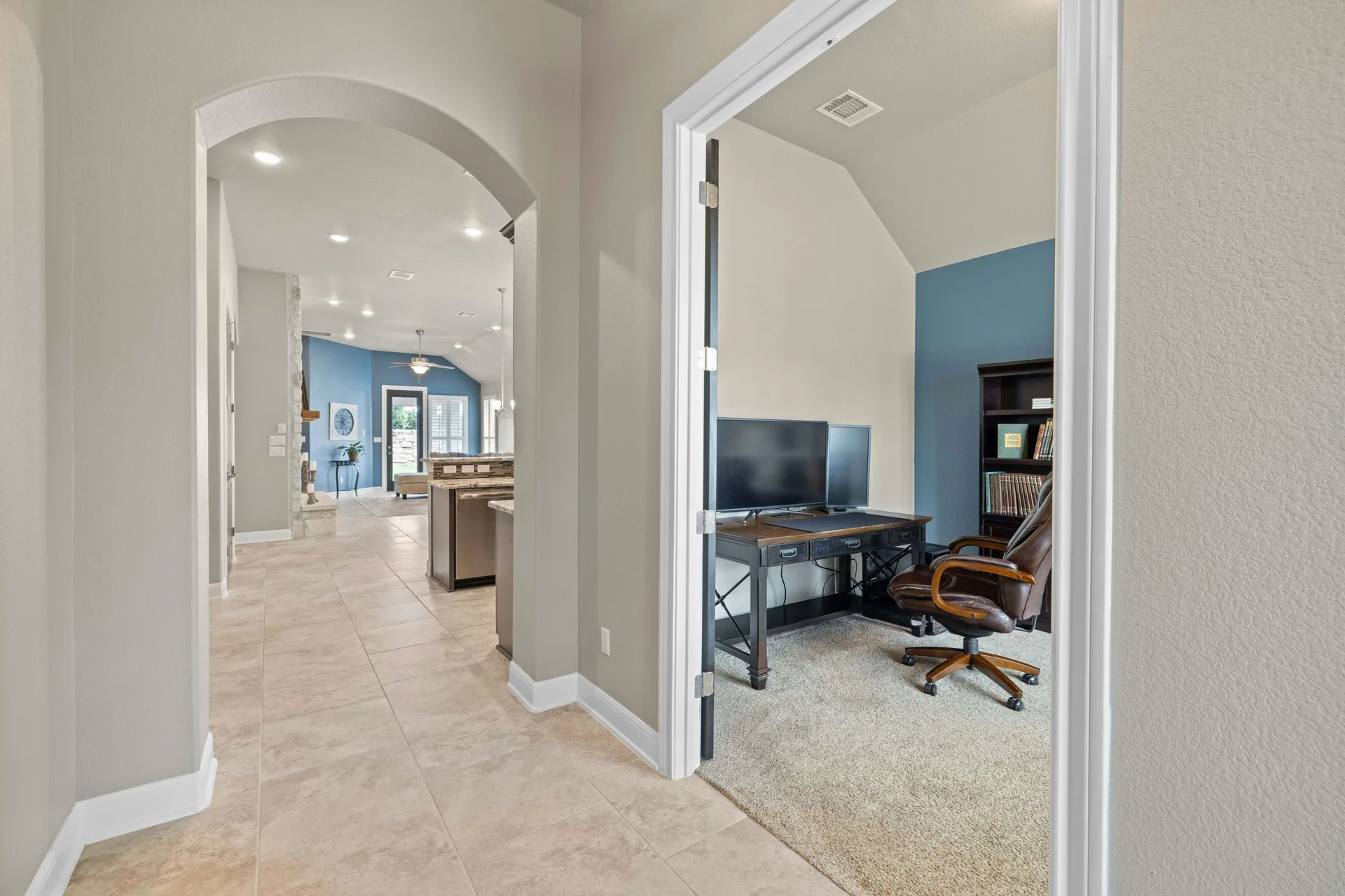 Impeccably Maintained 1-Story Taylor Morrison Home with Luxurious Amenities in Desirable Travisso Neighborhood! photo 19