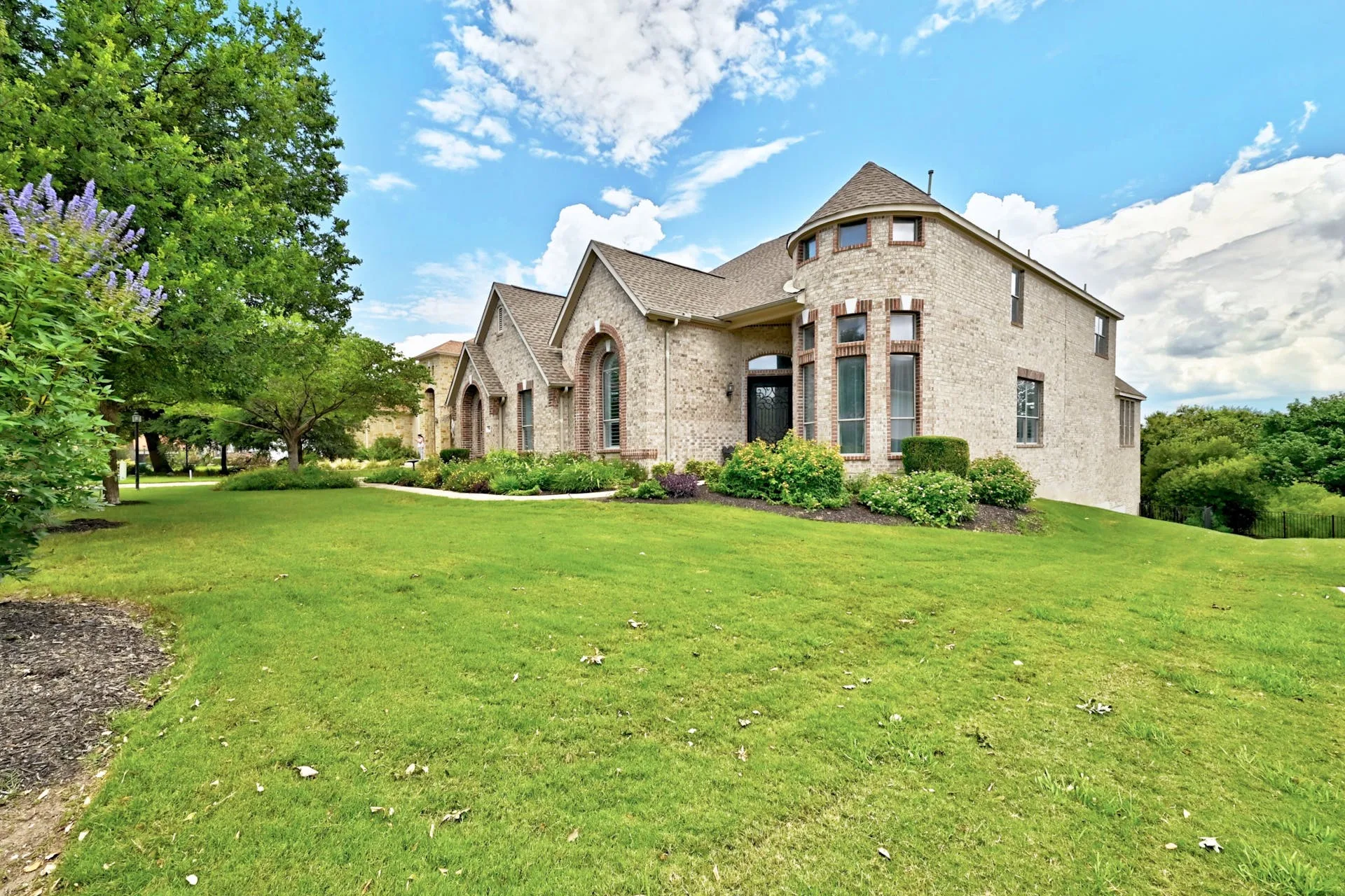 Stunning 5-Bedroom Luxury Home with Breathtaking Hill Country Views in Gated Community! | Short Walk to Lake Travis H.S. | Resort-style Amenities