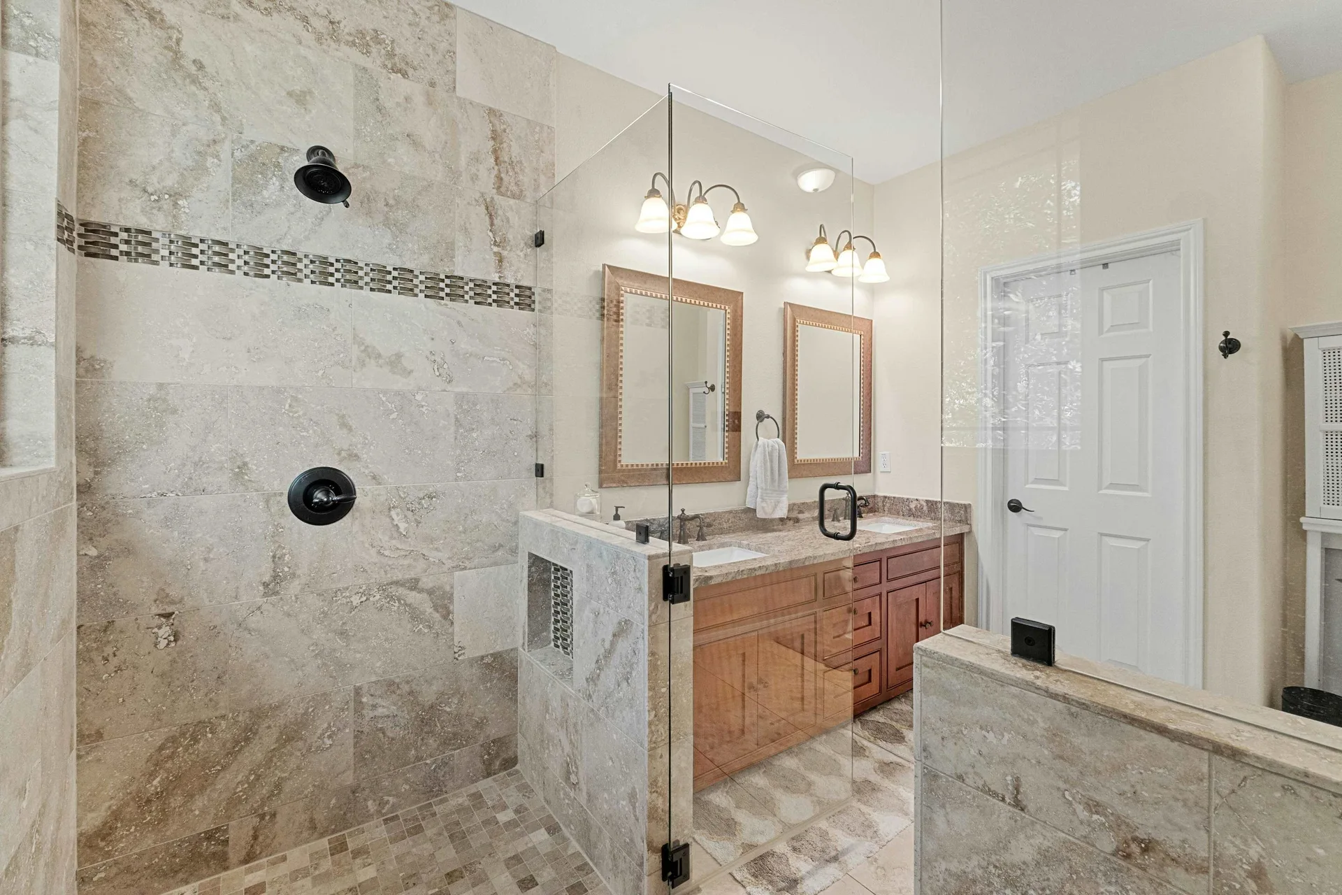 Modern Crestview Two-story Home: Updated Primary Bath, New Roof – Investor Friendly! photo 24