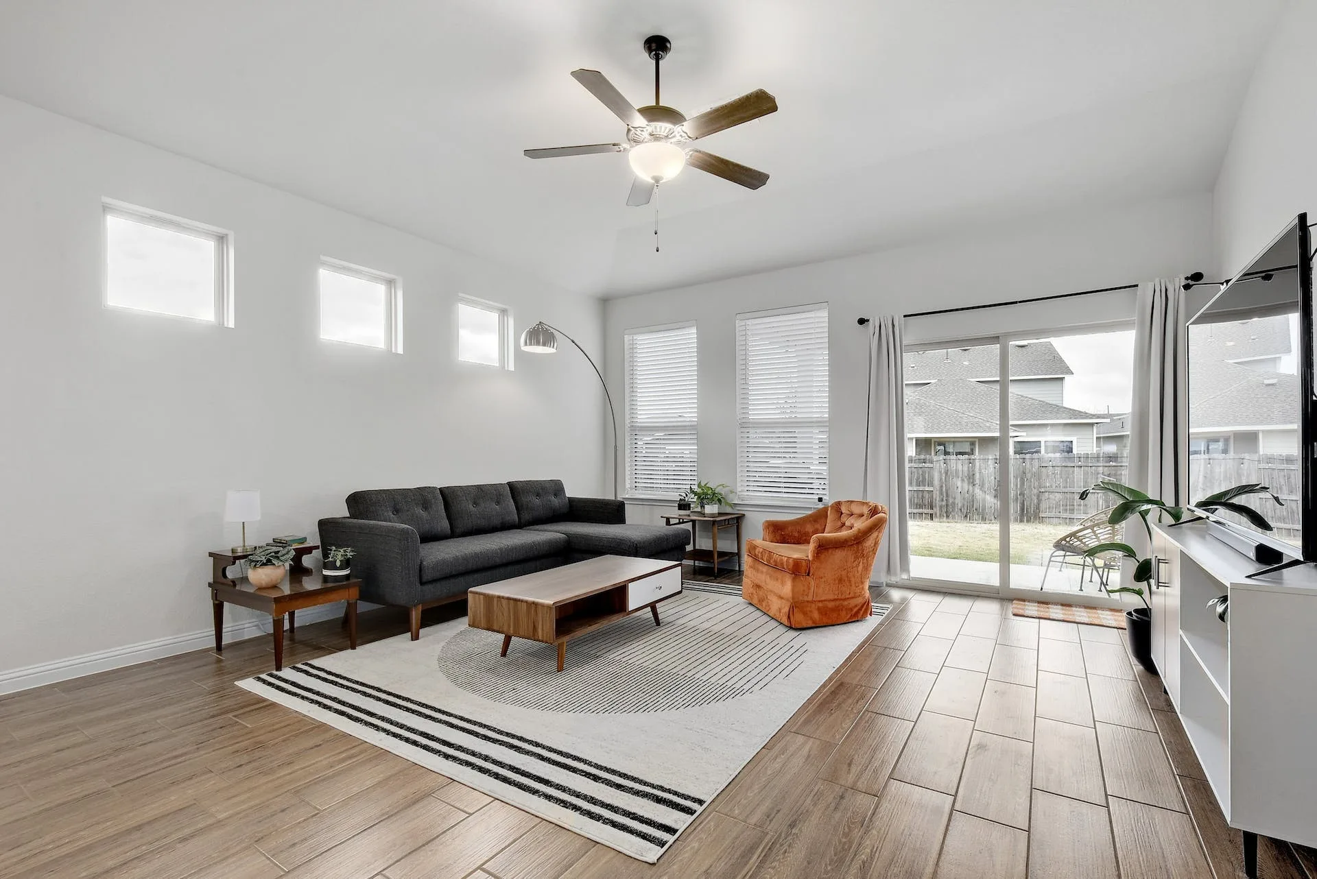 8206 Dampton Ln, Austin, Texas 78744 photo 6