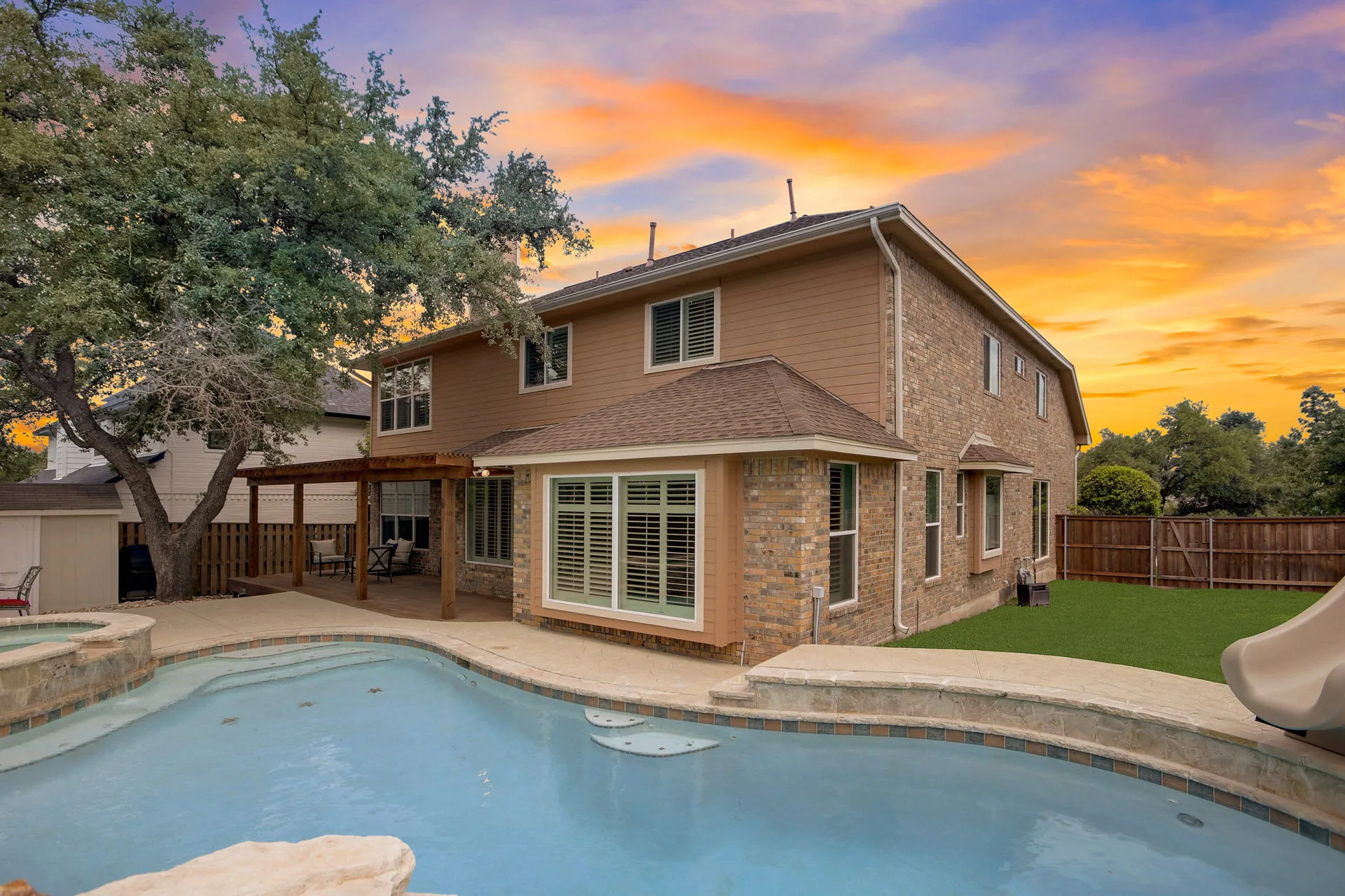 Captivating Cul-de-Sac Home in River Place with Upgrades & Sparkling Pool/Spa! photo 4