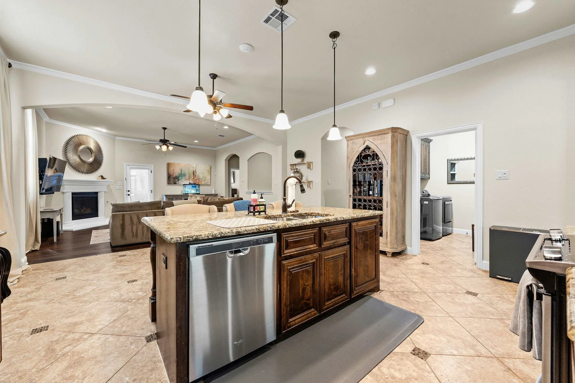 Beautifully Appointed Single-Story in Oak Creek: Modern Floors and Screened-In Patio Overlooking Green Space w/ NO Backyard Neighbor! photo 15