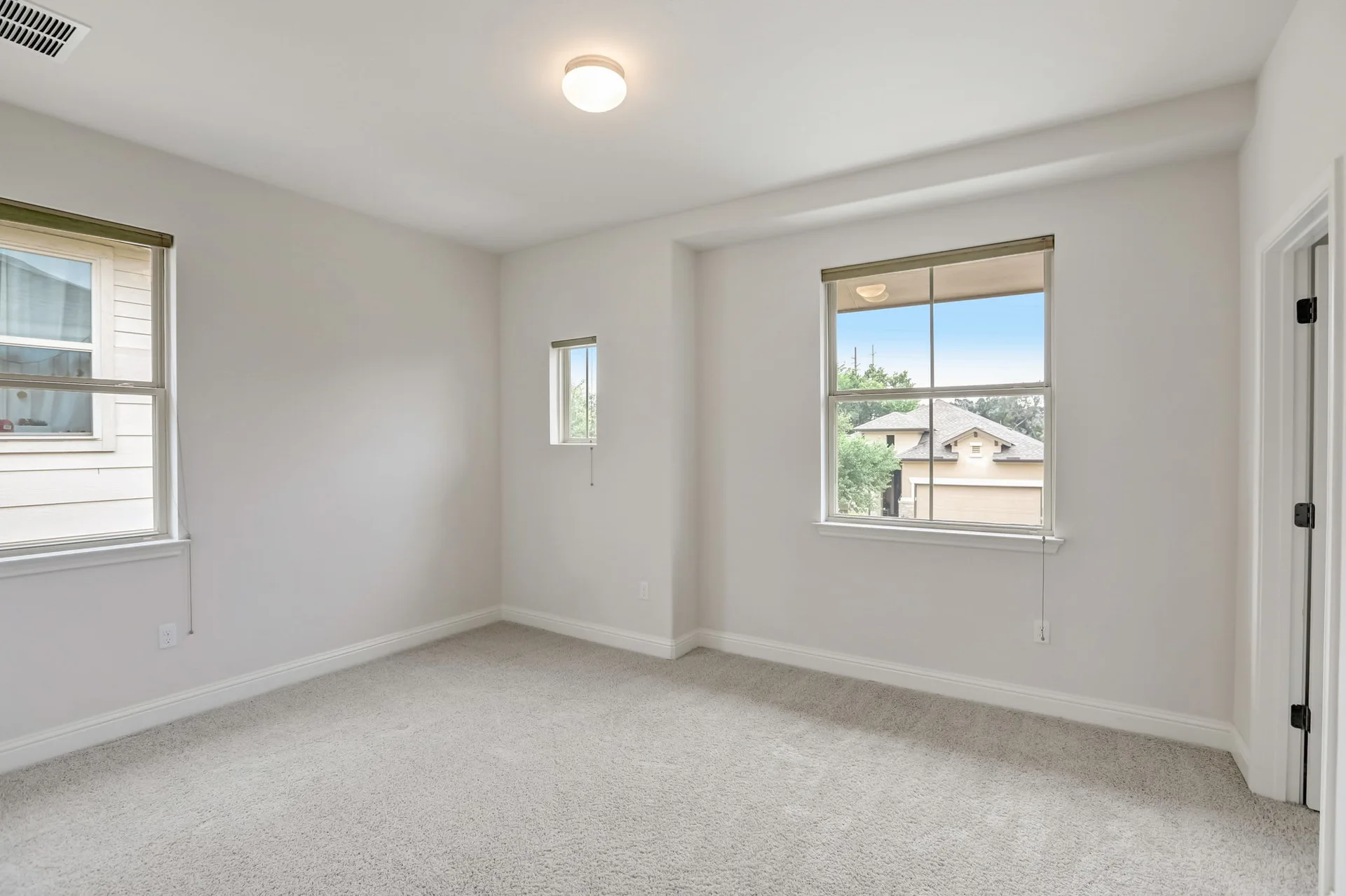 Spacious 4-Bedroom Home in The Preserve at Four Points – A+ School District, Open Floorplan, Luxurious Primary Suite, Covered Patio, and More! photo 22