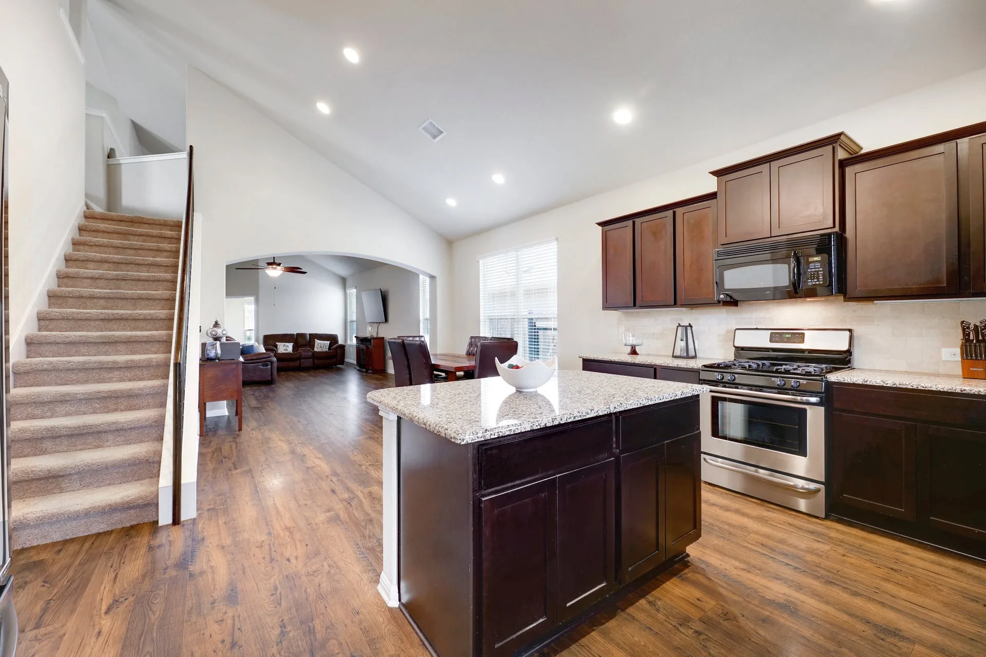 141 Serrano St, Georgetown, Texas 78628 photo 15