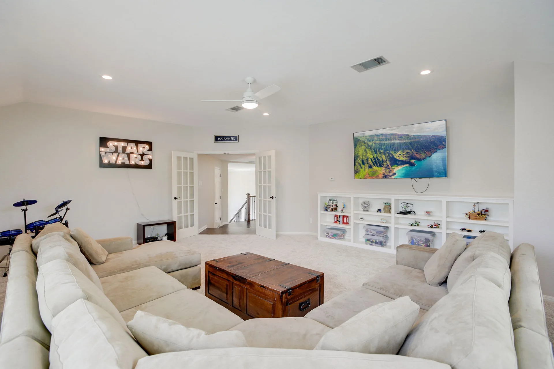 Captivating Cul-de-Sac Home in River Place with Upgrades & Sparkling Pool/Spa! photo 39