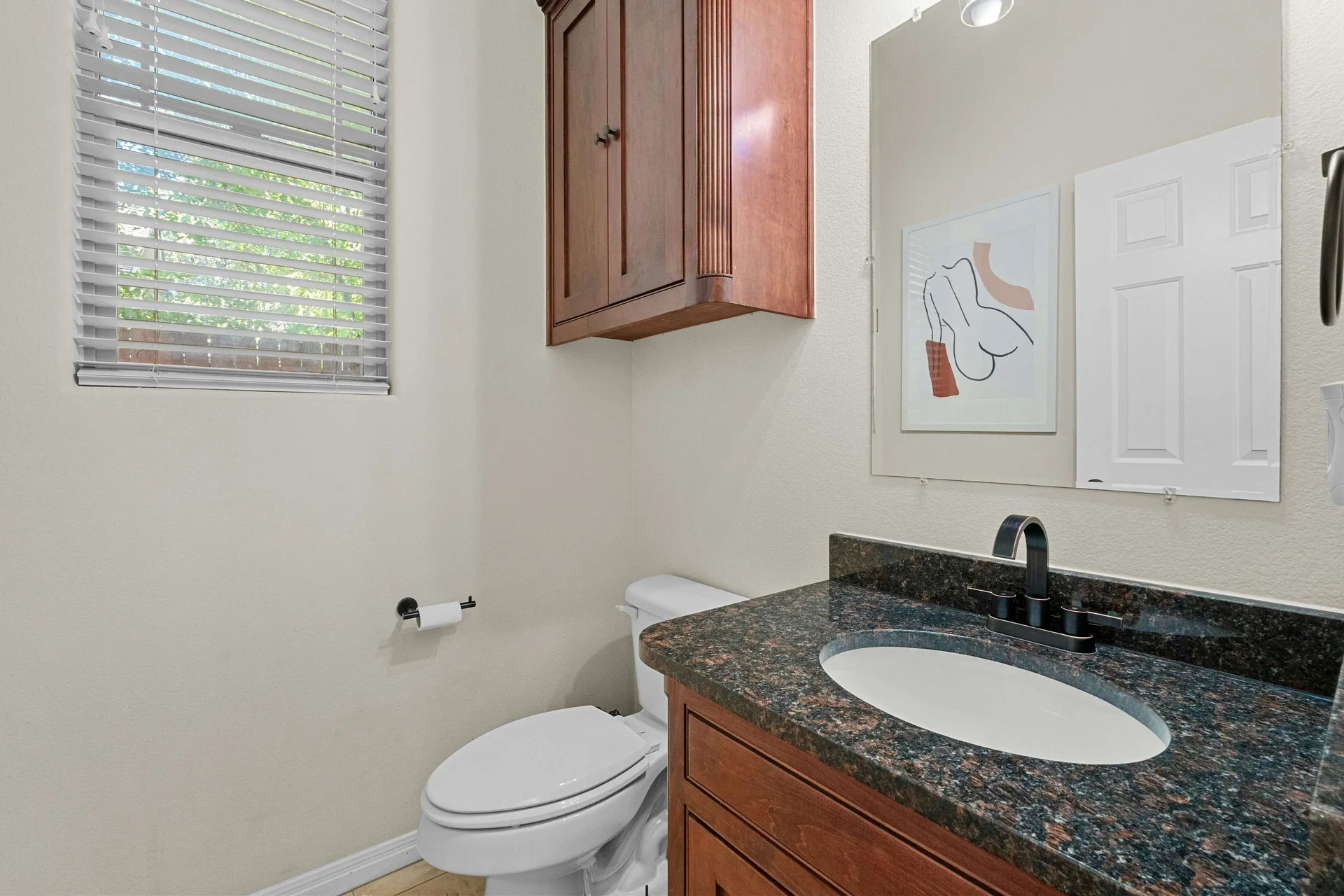 Modern Crestview Two-story Home: Updated Primary Bath, New Roof – Investor Friendly! photo 28