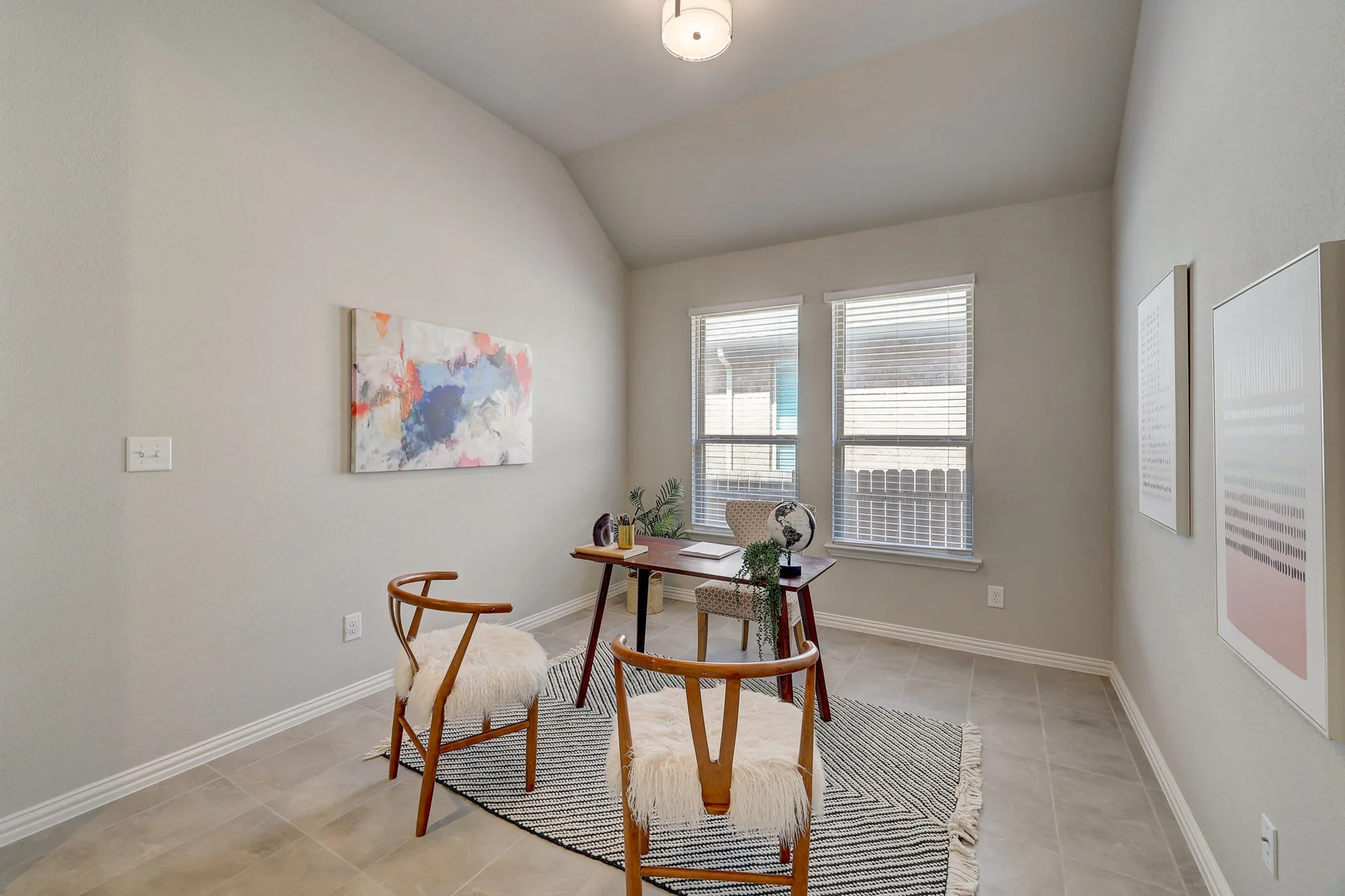 Charming single-story home in the desirable Paloma Lake in RR that backs to a greenbelt! photo 20