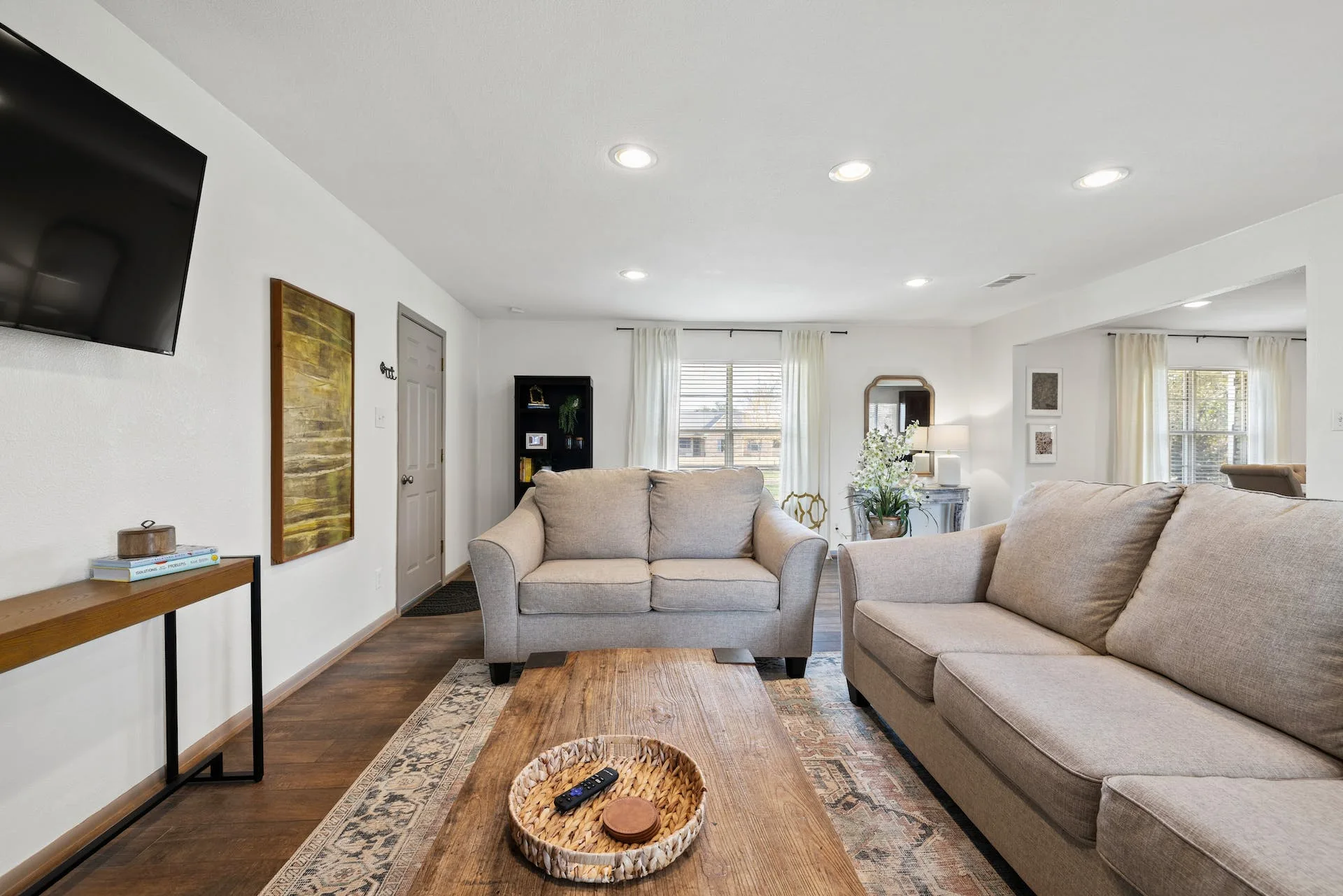 Dog friendly mid-century 1-story home near Domain photo 3