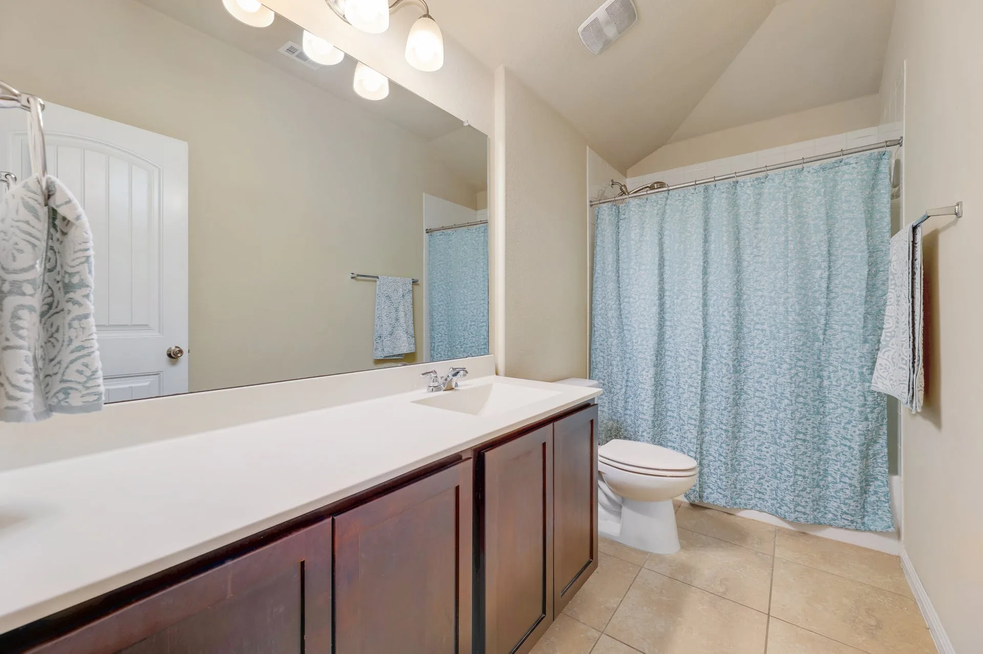 141 Serrano St, Georgetown, Texas 78628 photo 20