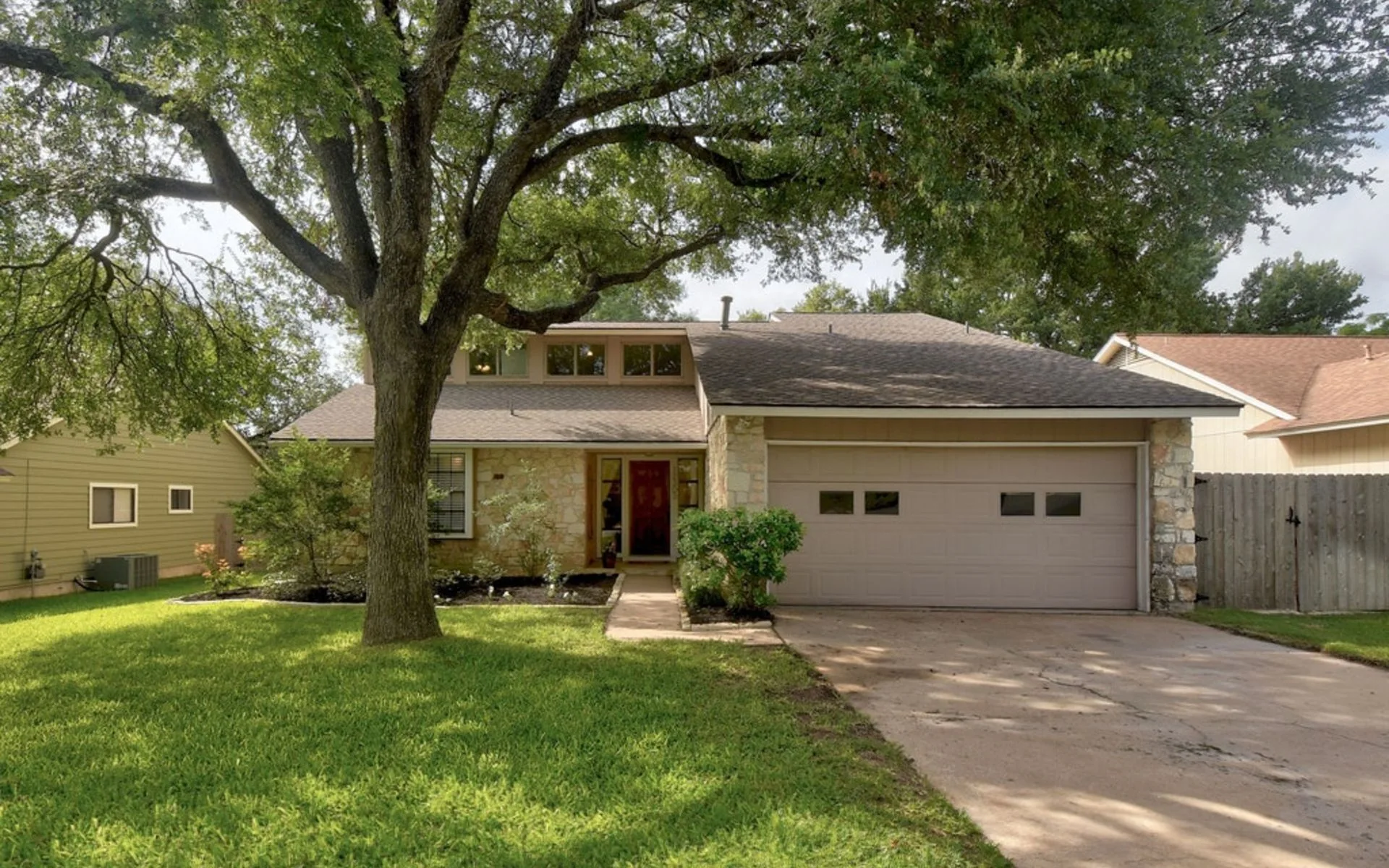 12303 Cabana Ln photo 2