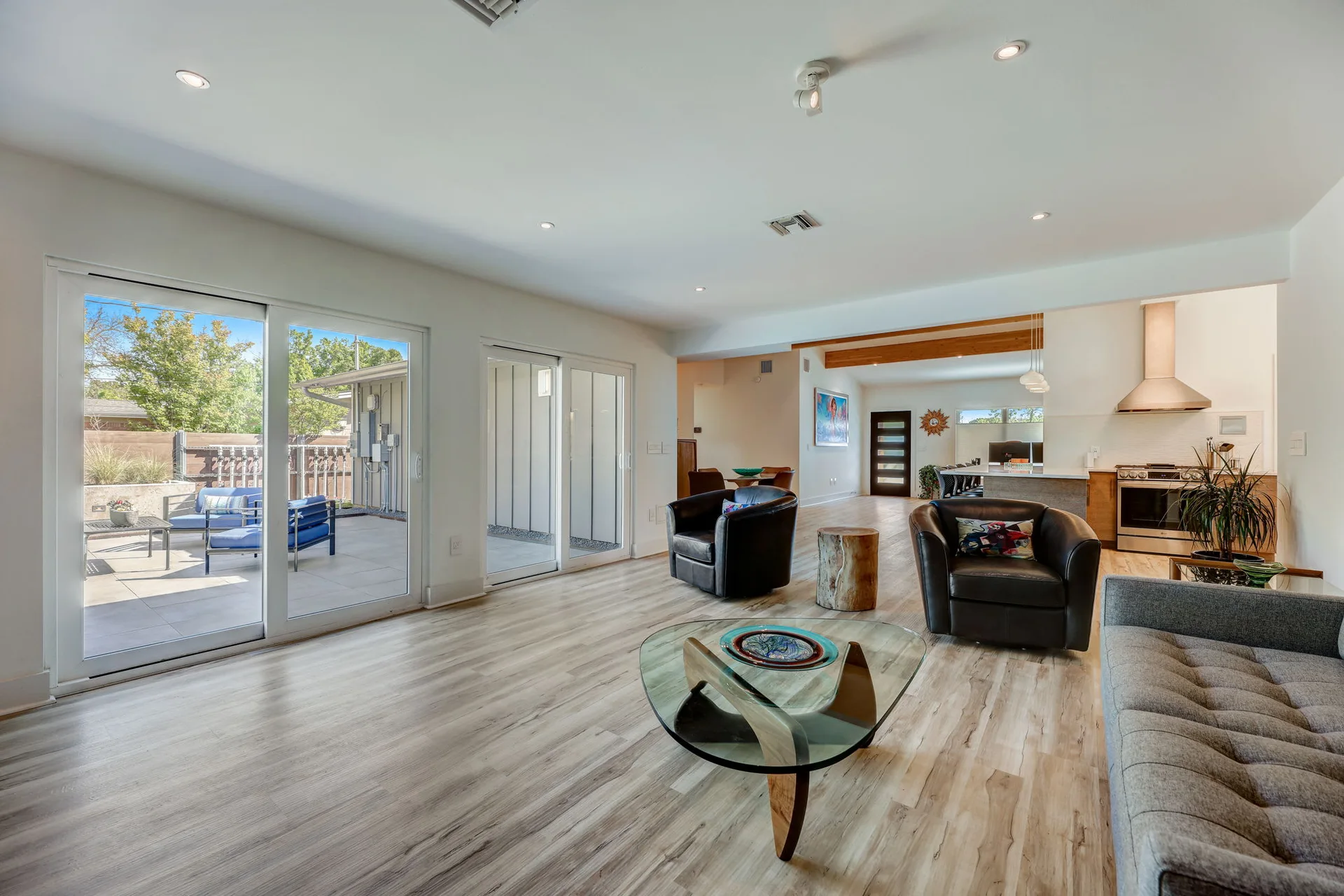 Stunning modern mid-century rebuilt home in the sought-after Delwood Heights near Mueller! photo 23