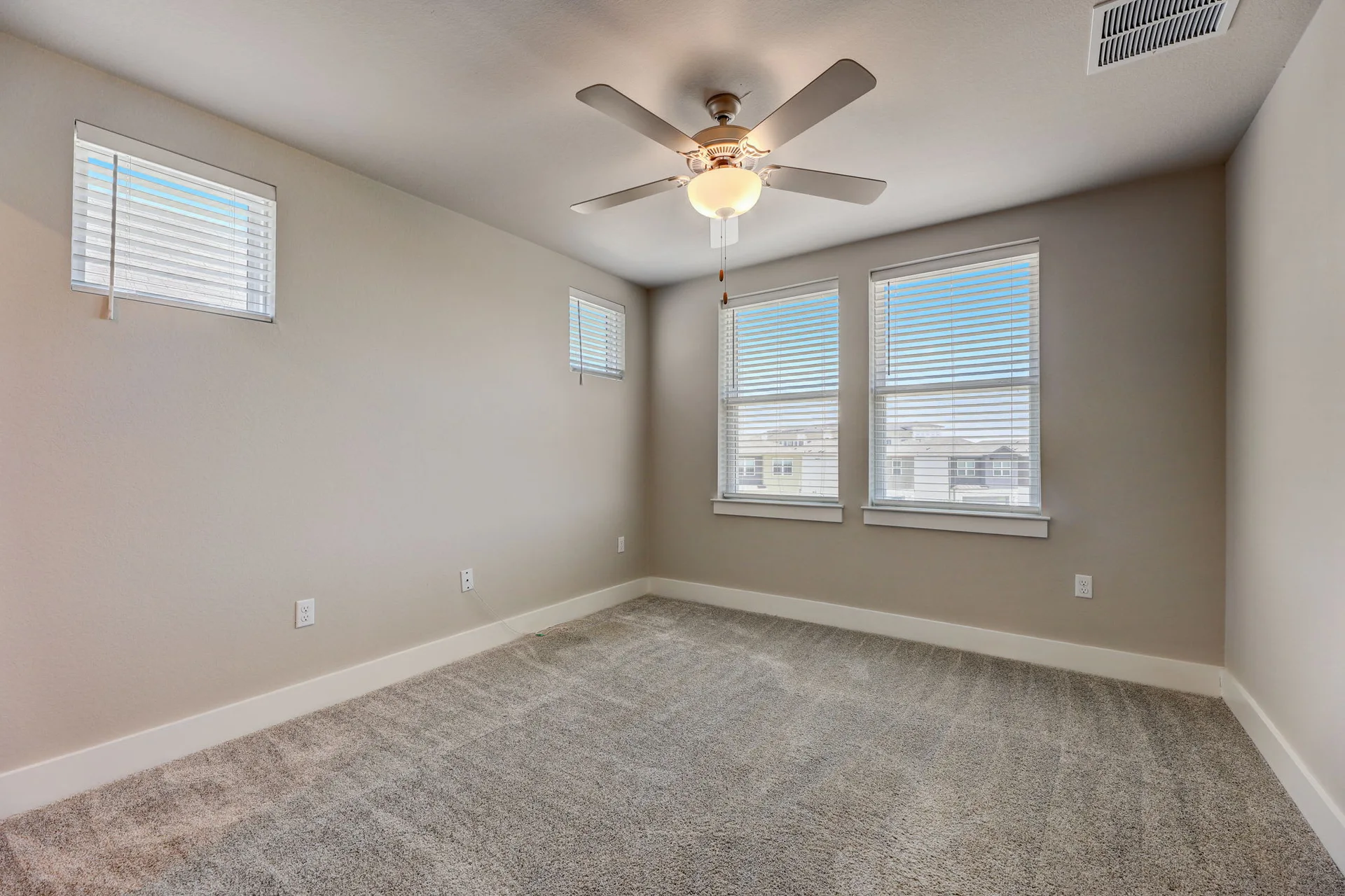Stunning 2021 Meritage Home in Easton Park with FREE Solar Panels! Better Priced Than New Builds and Move-In Ready! photo 27