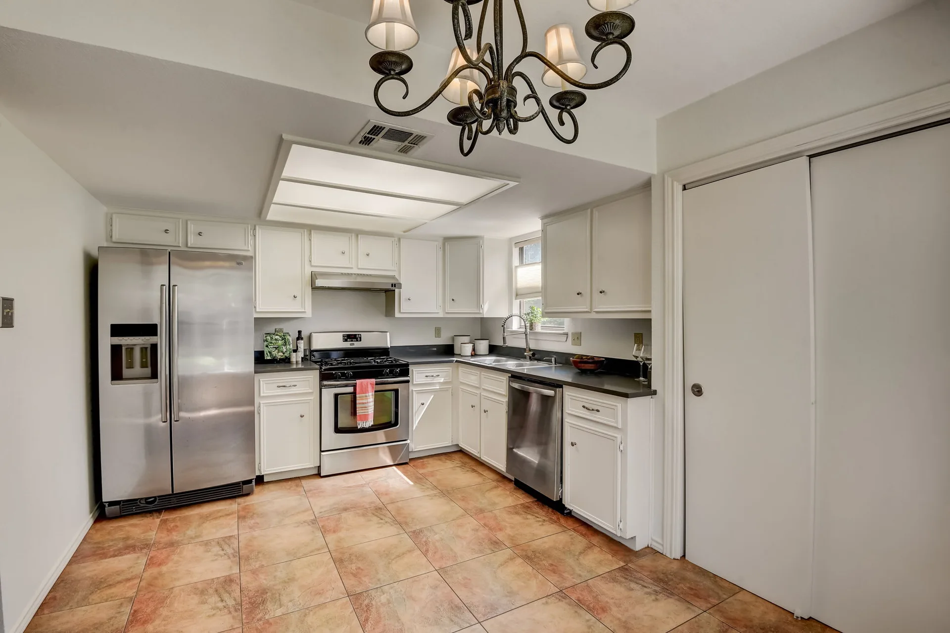 Transform this 1-Story Brushy Creek Home w/ a New Roof into Your Dream Oasis! photo 7