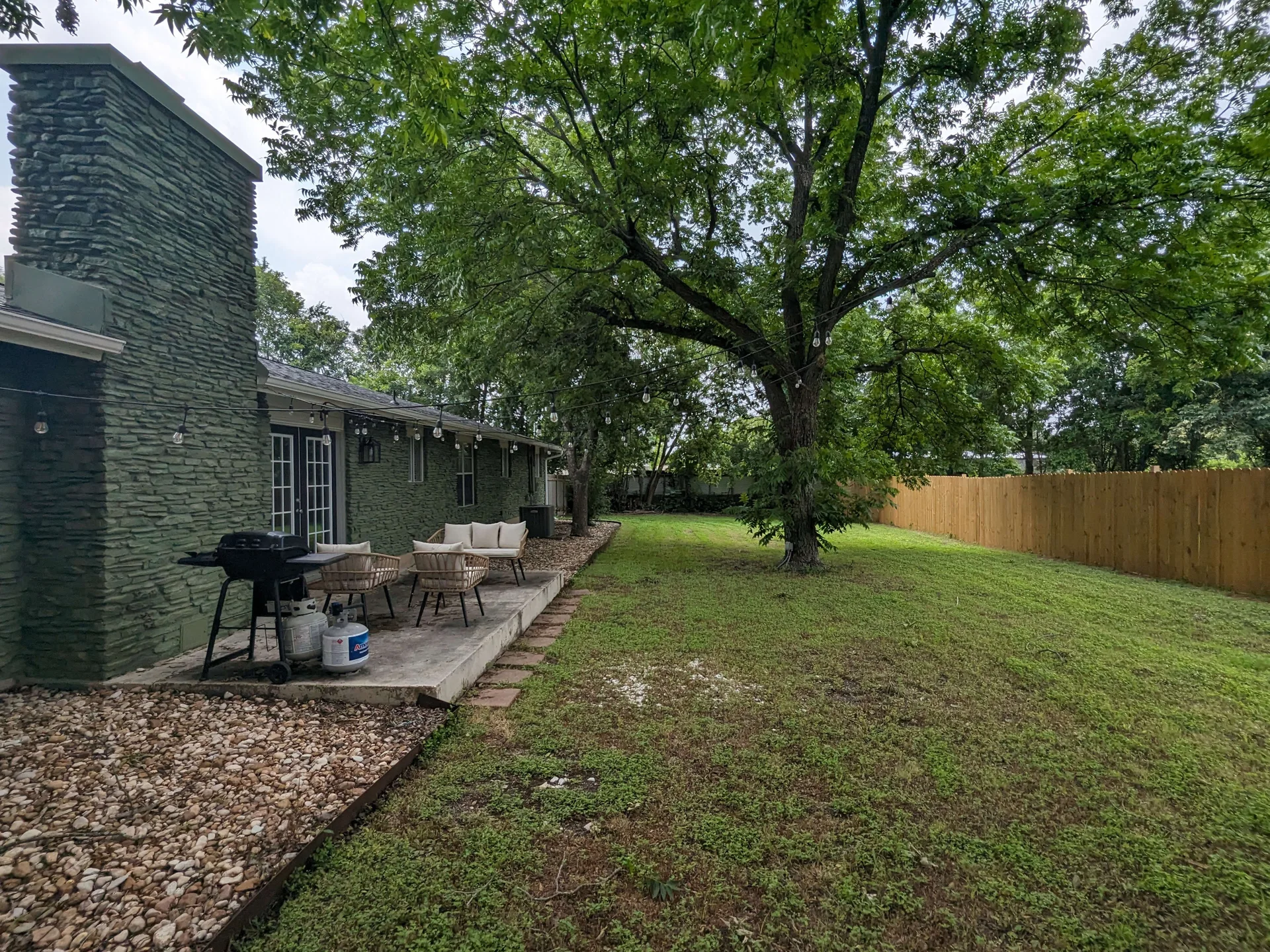 Dog friendly mid-century 1-story home near Domain photo 53