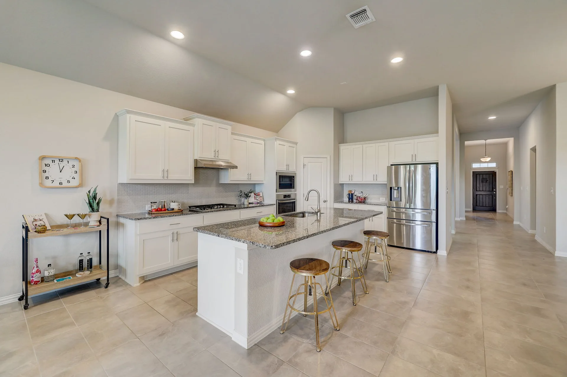 Charming single-story home in the desirable Paloma Lake in RR that backs to a greenbelt! photo 11