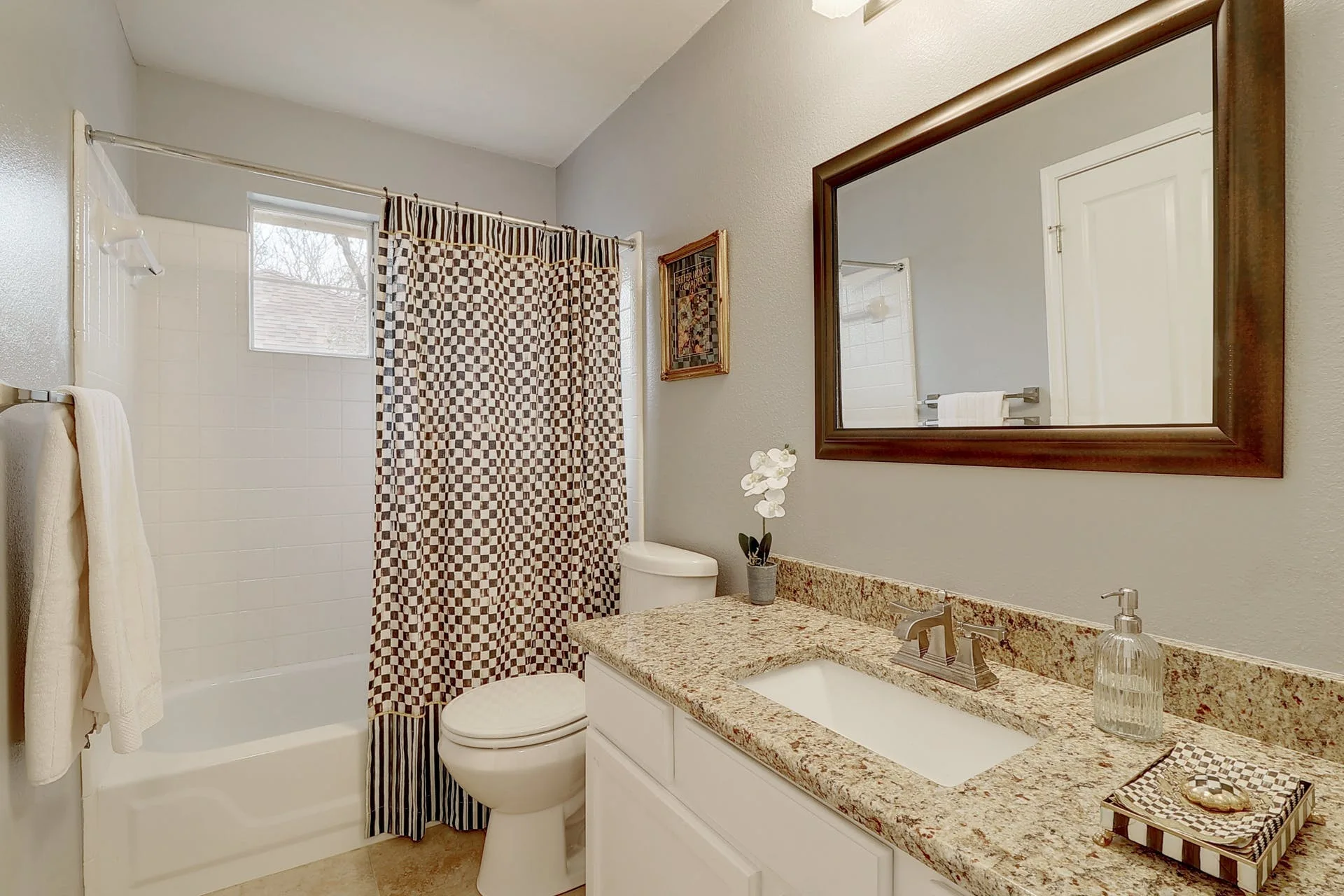 2432 Falcon Dr photo 22