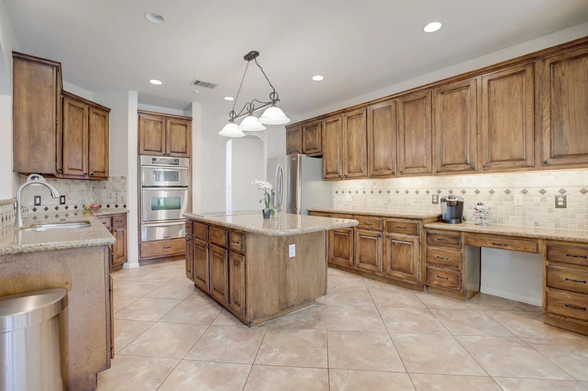 Captivating Cul-de-Sac Home in River Place with Upgrades & Sparkling Pool/Spa! photo 27