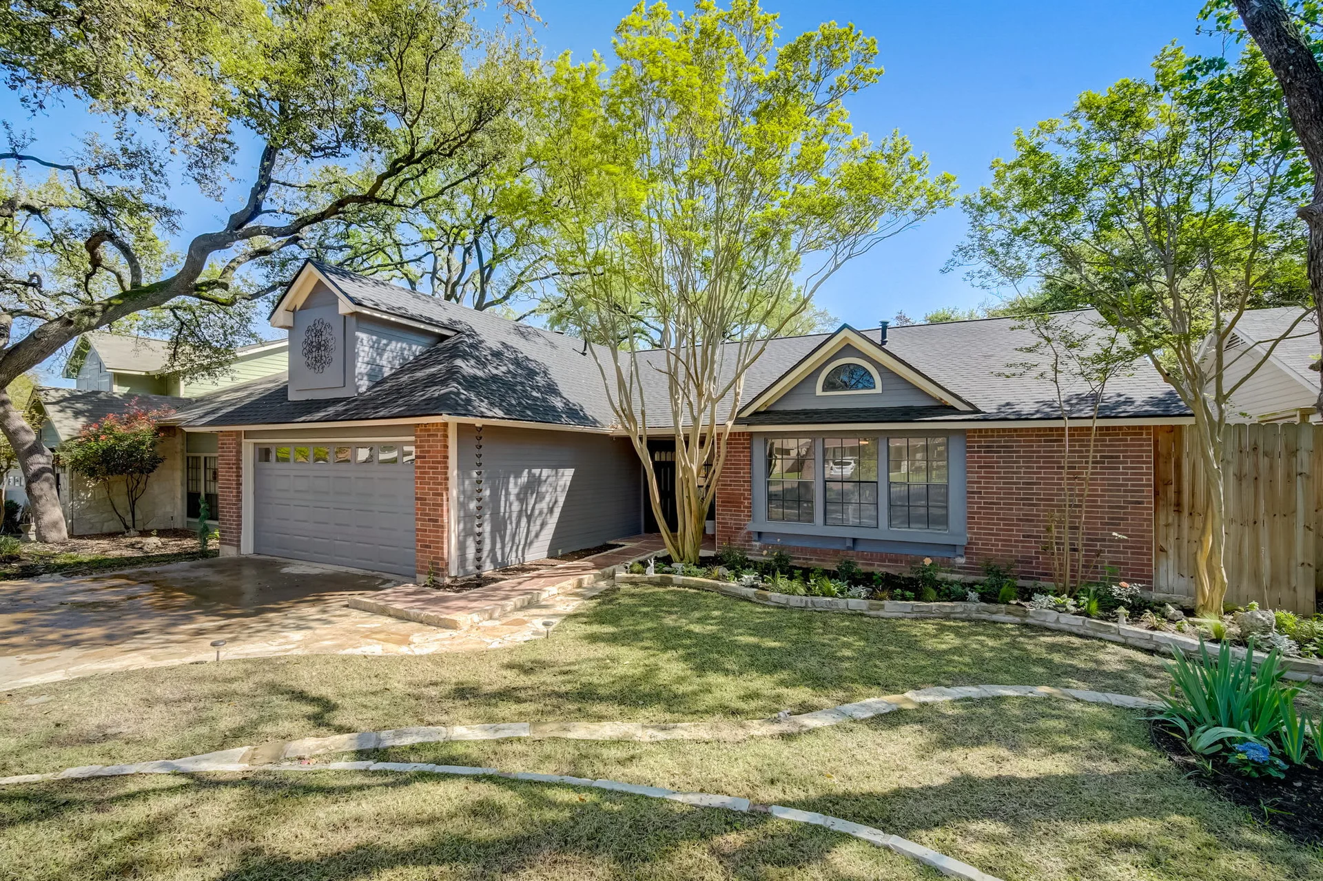Charming Milwood Home Near Apple & The Domain photo 4