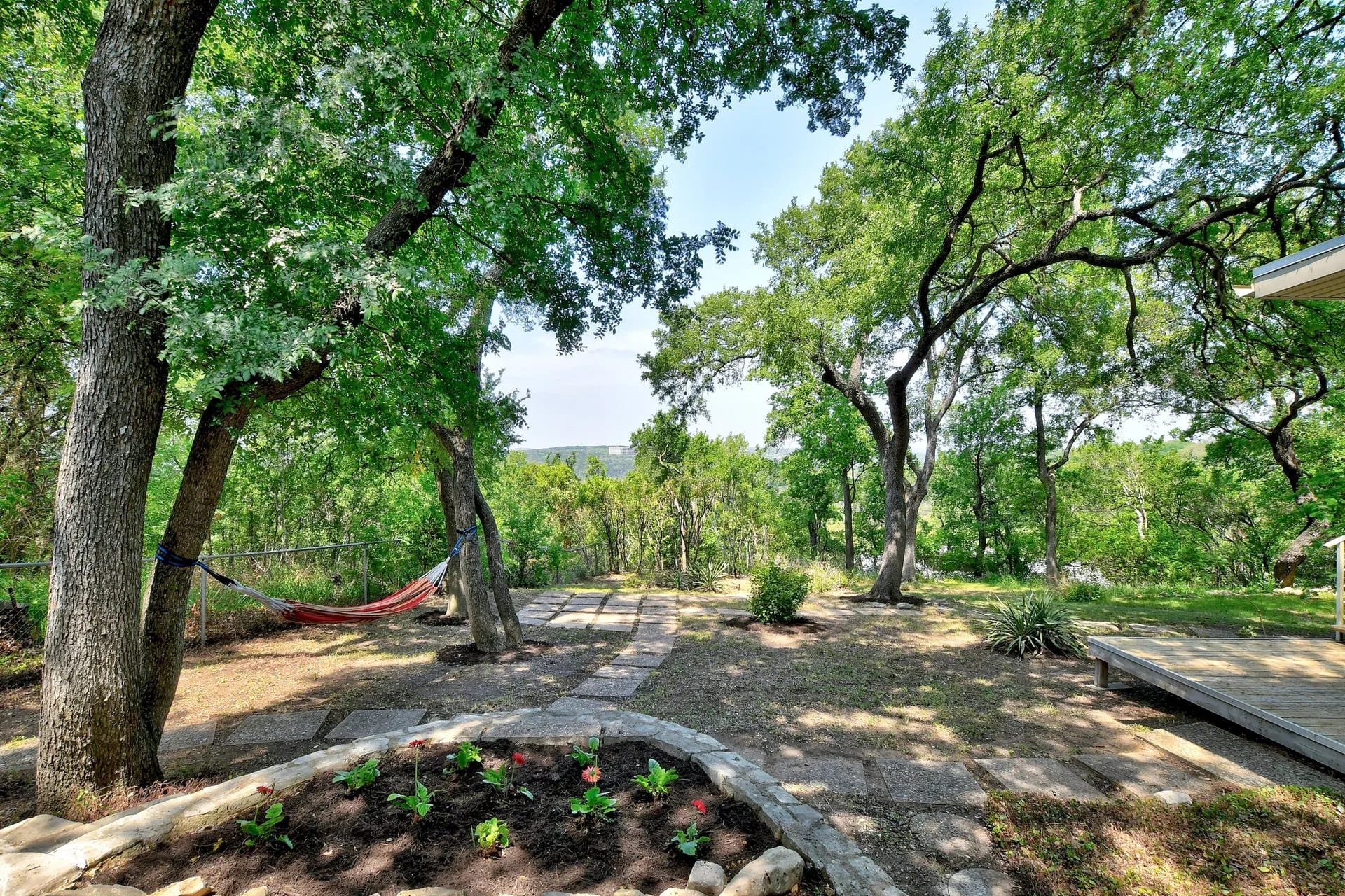 2305 Westworth Cir, Austin, Texas 78704 photo 24