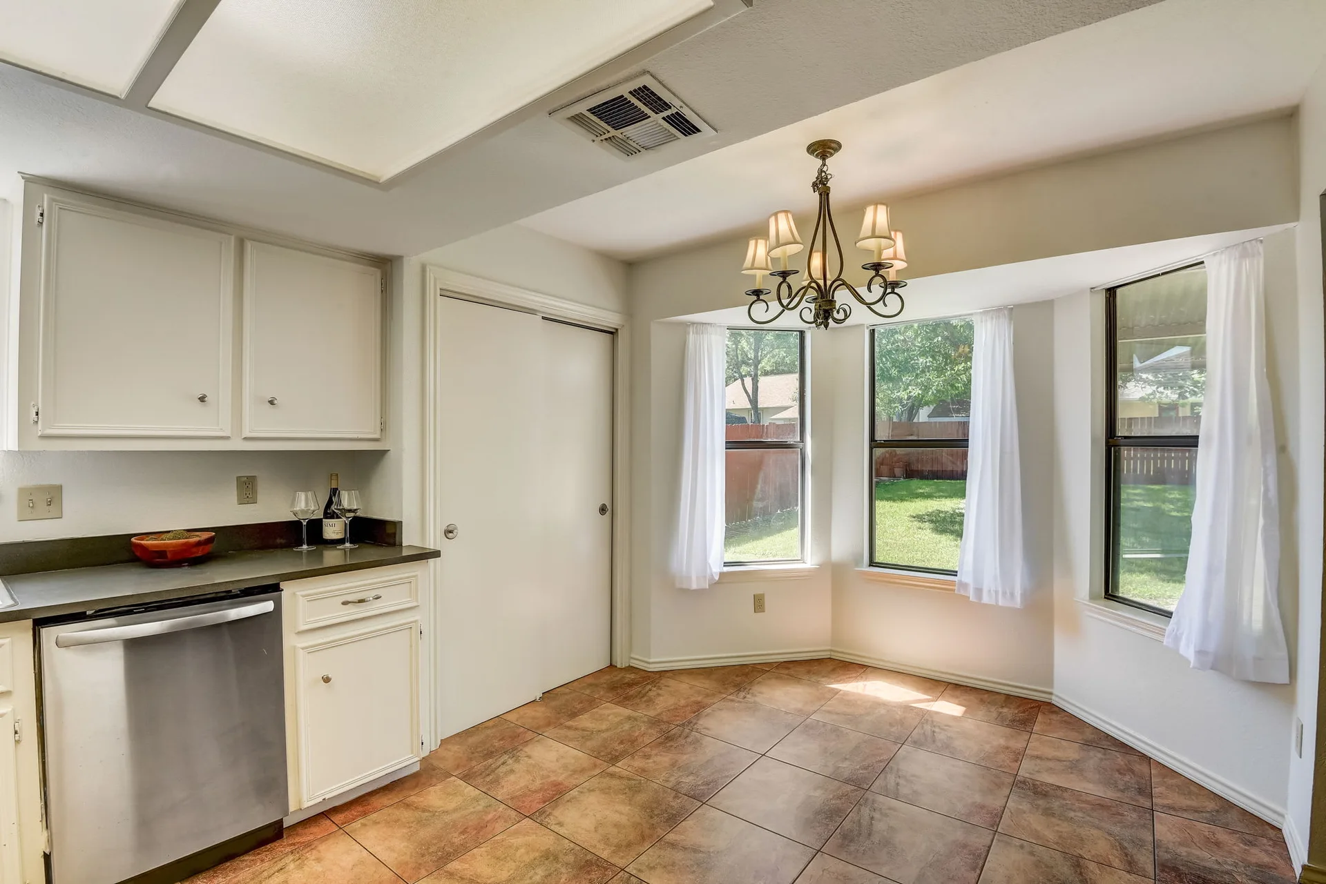 Transform this 1-Story Brushy Creek Home w/ a New Roof into Your Dream Oasis! photo 9