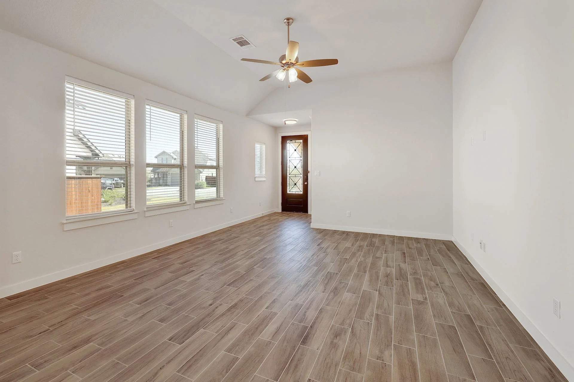 117 Rosebush Dr, Liberty Hill, Texas 78642 photo 5