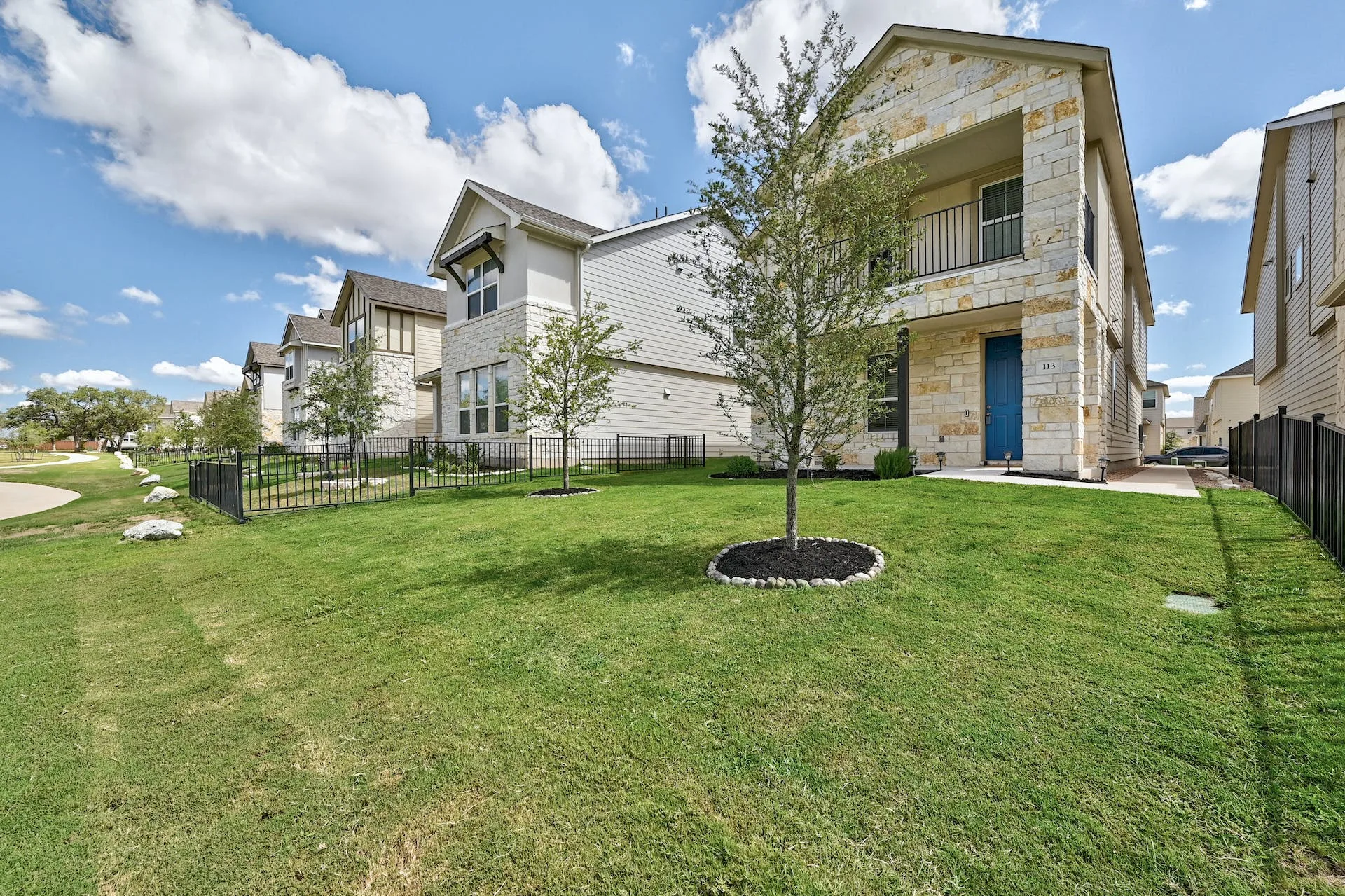 113 Mount Ord Ln, Dripping Springs, Texas 78620 photo 3