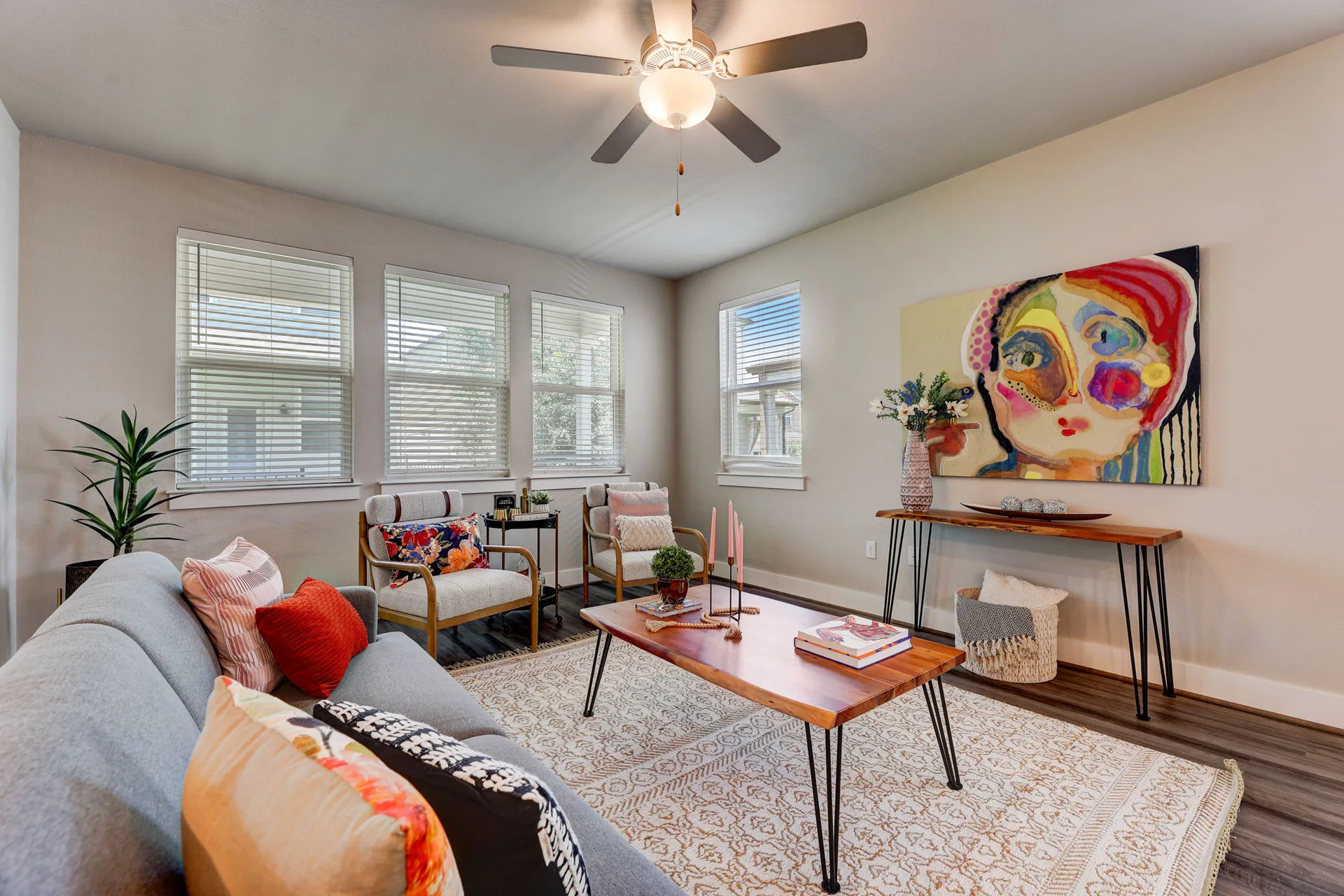 Stunning 2021 Meritage Home in Easton Park with FREE Solar Panels! Better Priced Than New Builds and Move-In Ready! photo 8