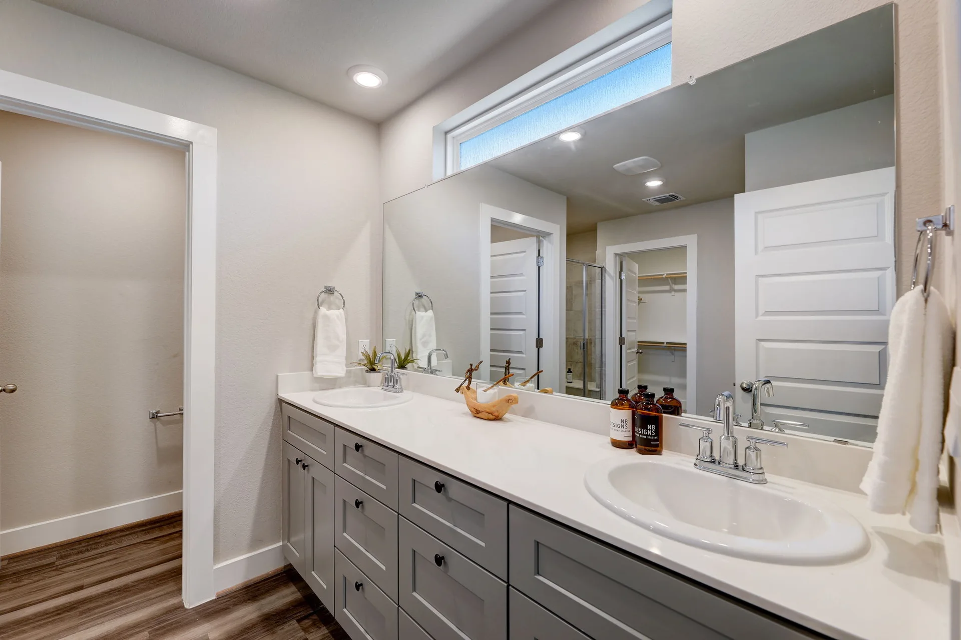 Stunning 2021 Meritage Home in Easton Park with FREE Solar Panels! Better Priced Than New Builds and Move-In Ready! photo 22