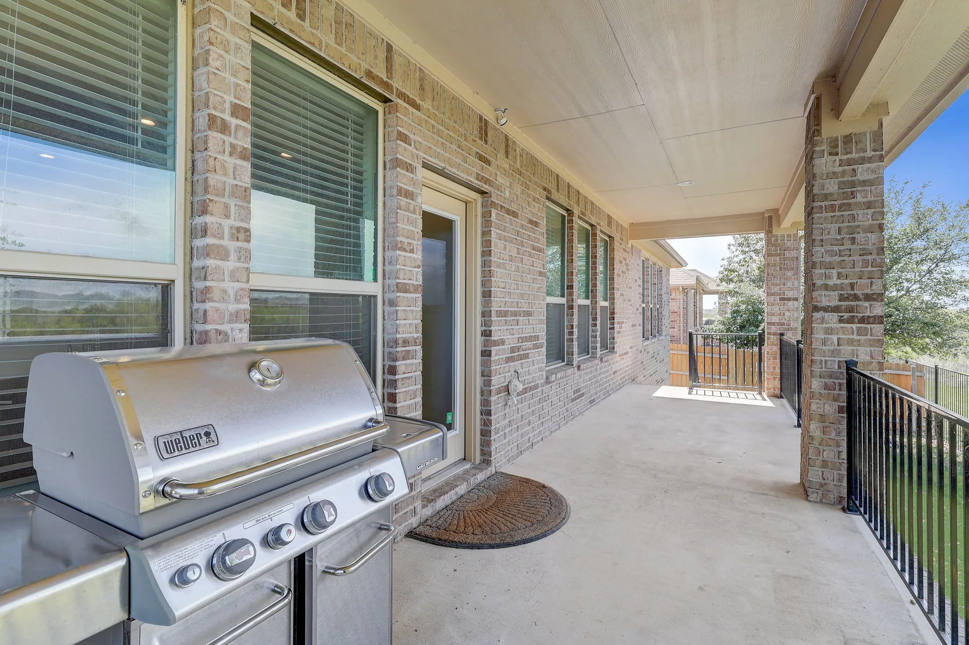 Charming single-story home in the desirable Paloma Lake in RR that backs to a greenbelt! photo 34
