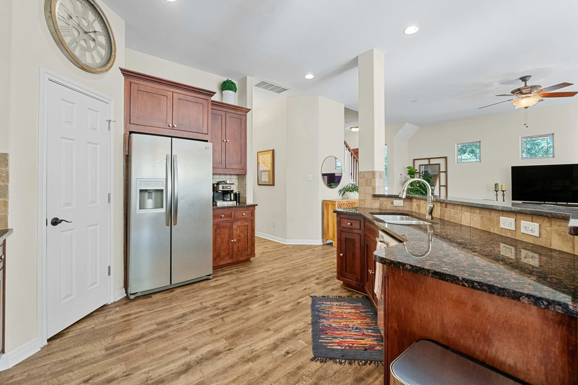 Modern Crestview Two-story Home: Updated Primary Bath, New Roof – Investor Friendly! photo 13