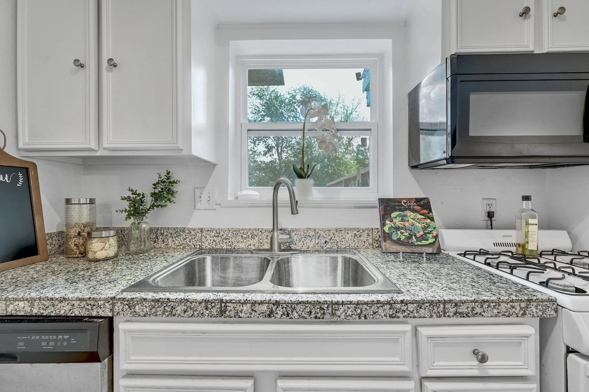 2021 Bluebonnet Ln #106, Austin, TX 78704 photo 7