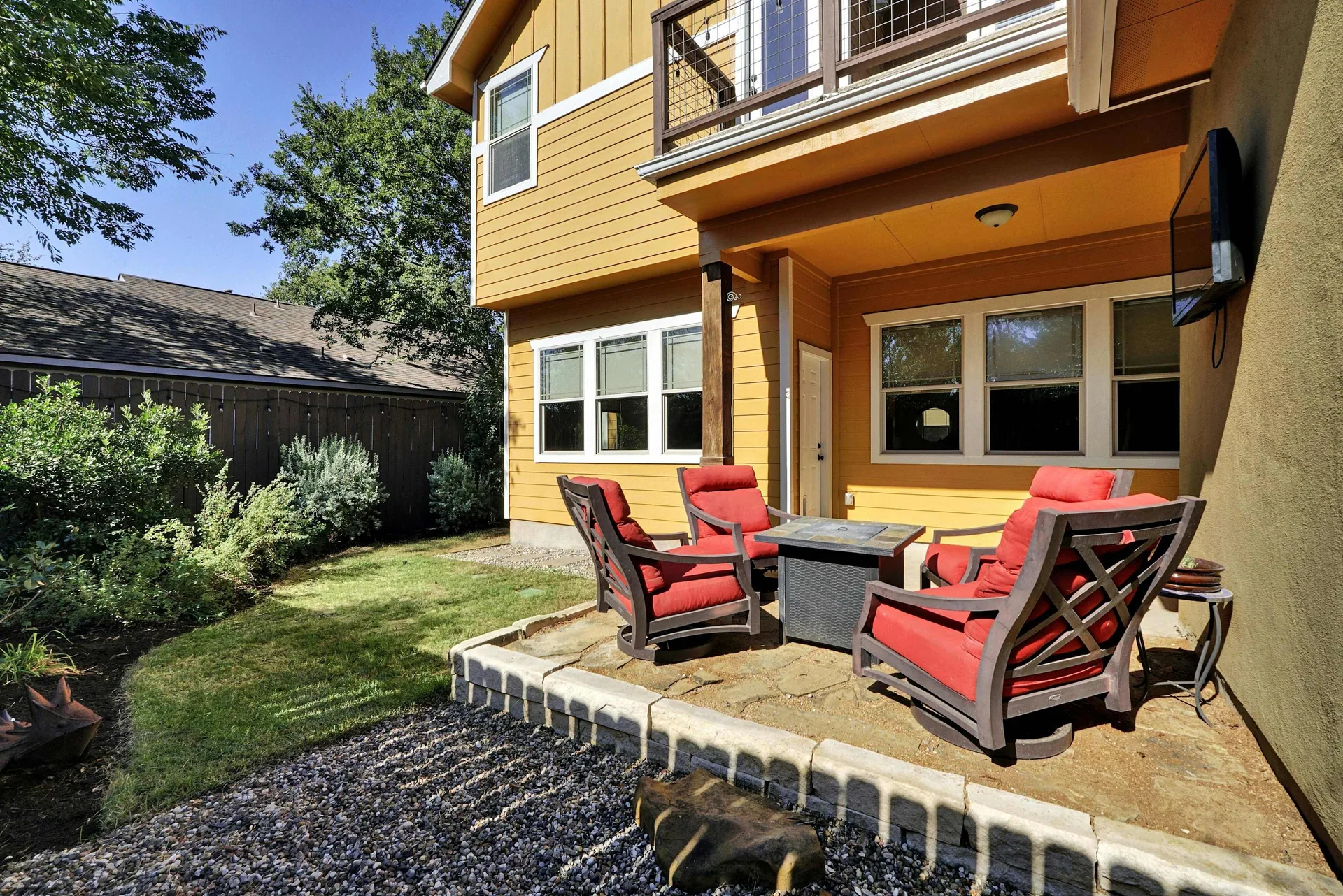 Modern Crestview Two-story Home: Updated Primary Bath, New Roof – Investor Friendly! photo 35