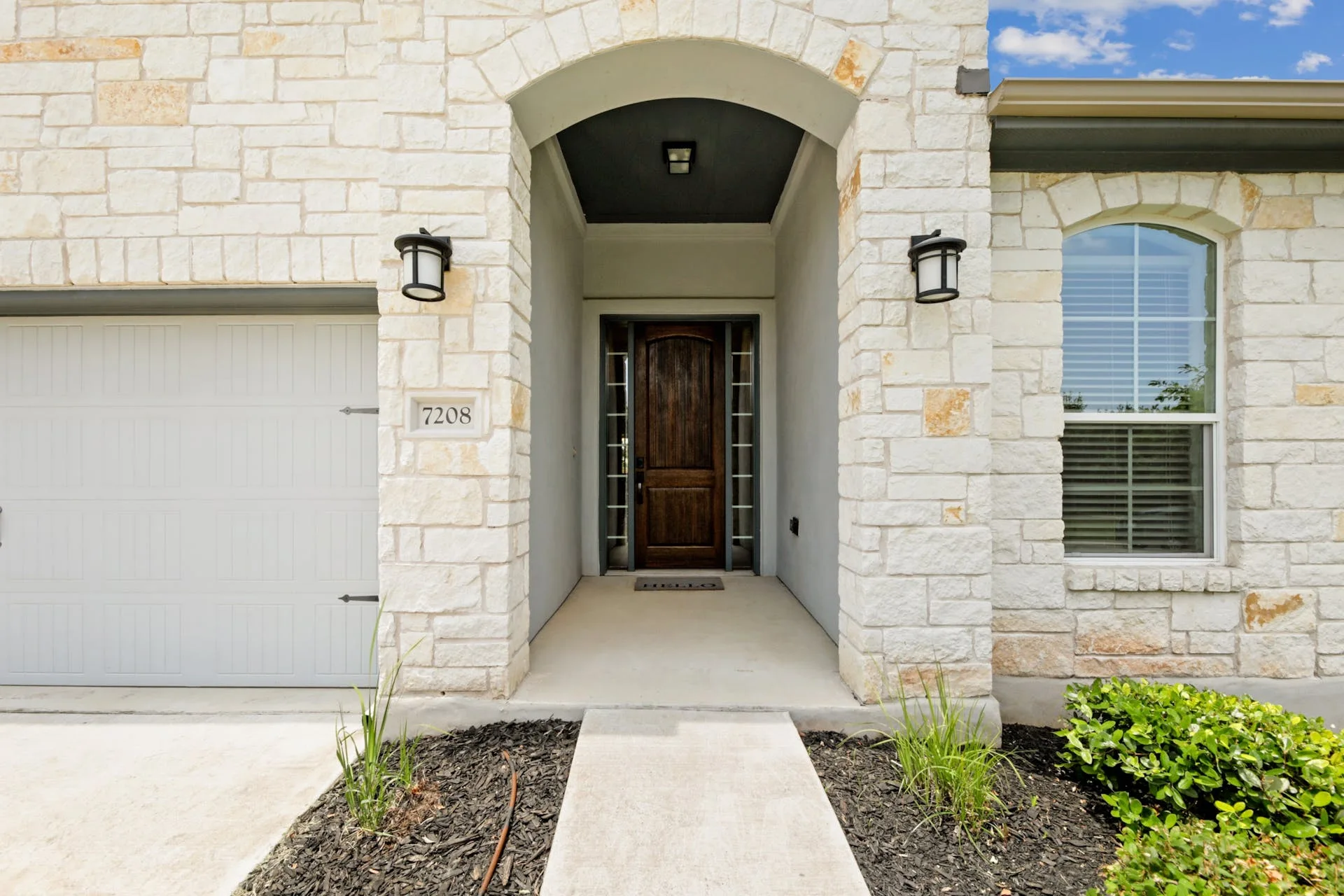 7208 Lombard Ln, Austin, Texas 78744 photo 4