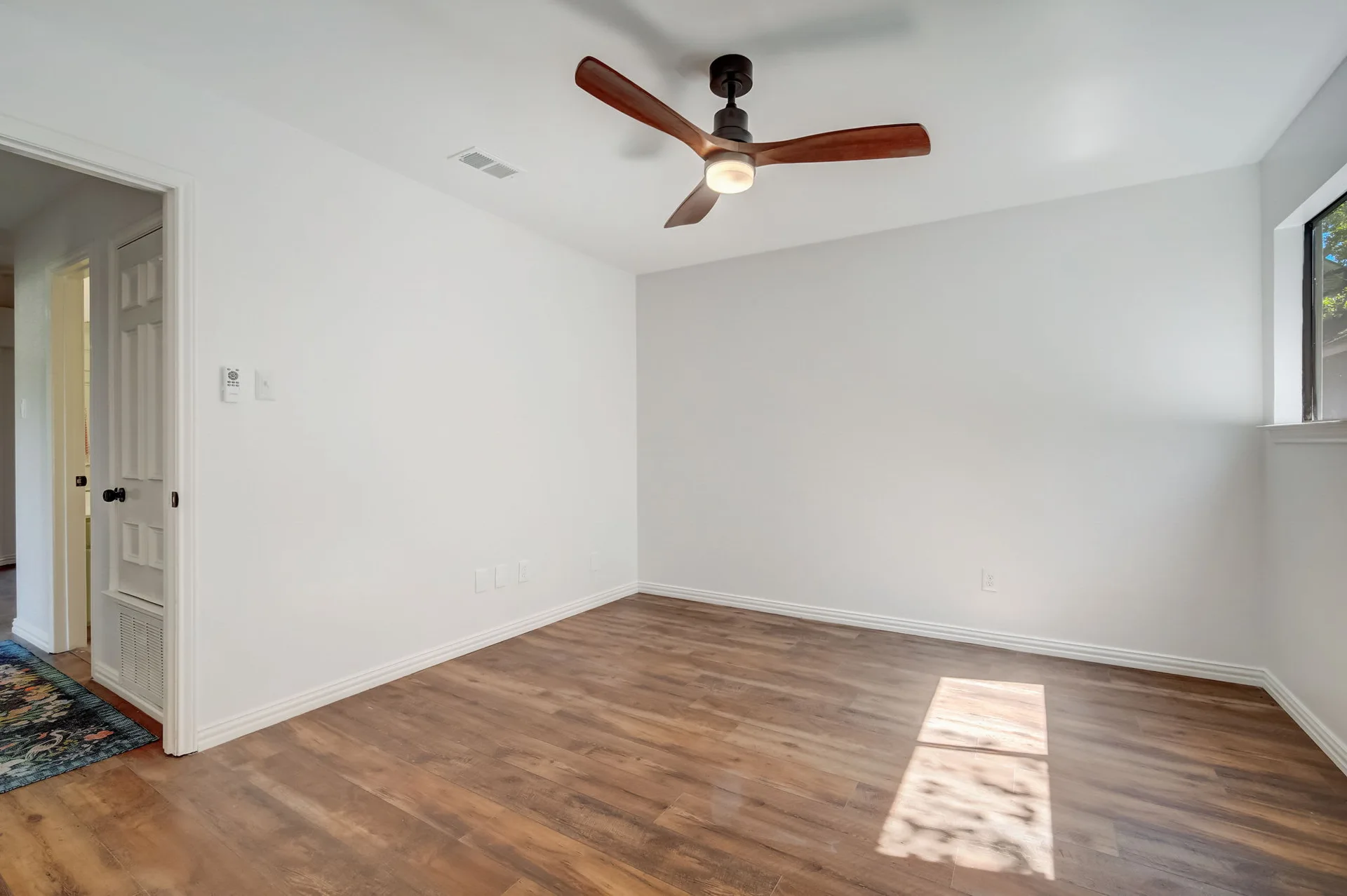 Charming Milwood Home Near Apple & The Domain photo 39