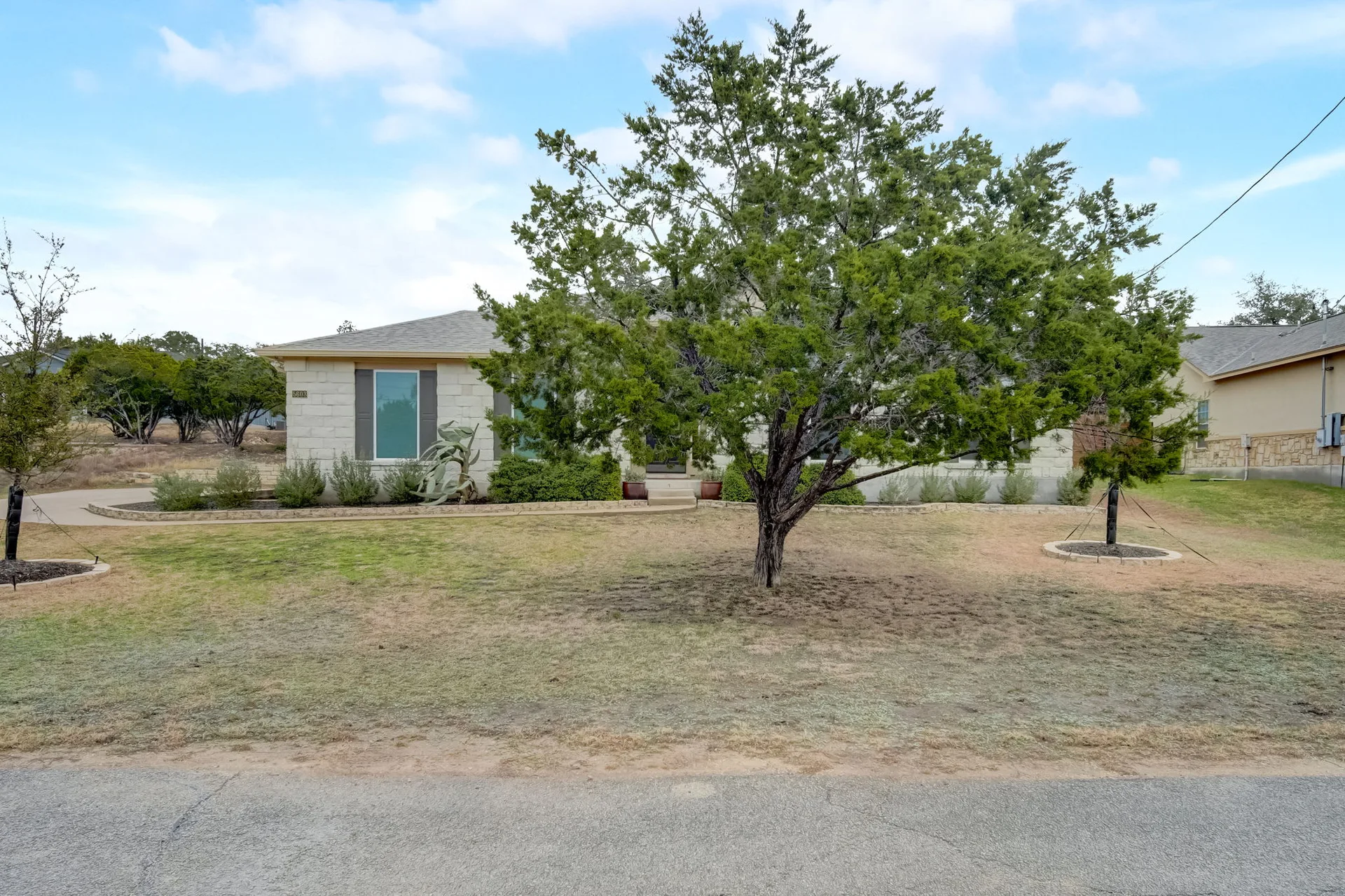 5603 Roundup Way, Lago Vista, Texas 78645 photo 3