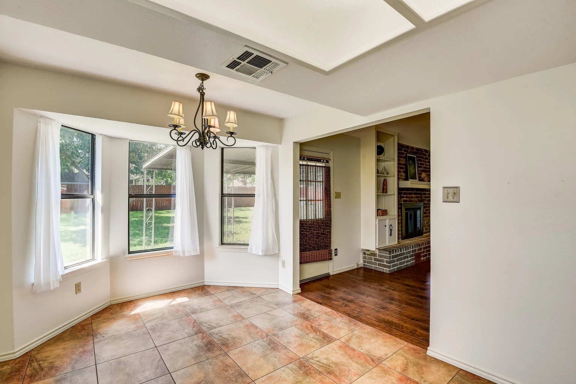 Transform this 1-Story Brushy Creek Home w/ a New Roof into Your Dream Oasis! photo 10