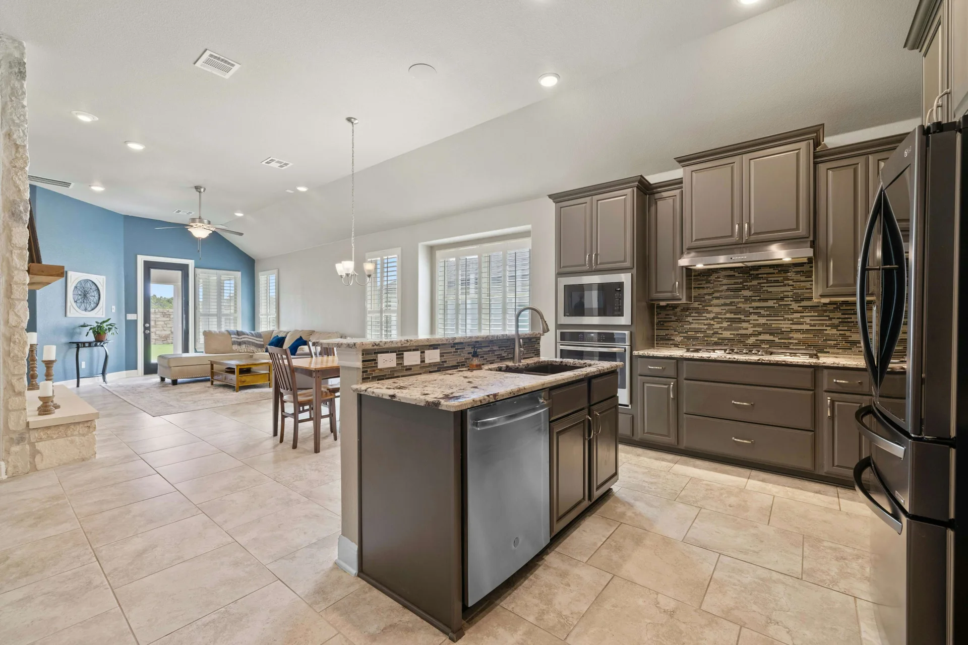 Impeccably Maintained 1-Story Taylor Morrison Home with Luxurious Amenities in Desirable Travisso Neighborhood! photo 10