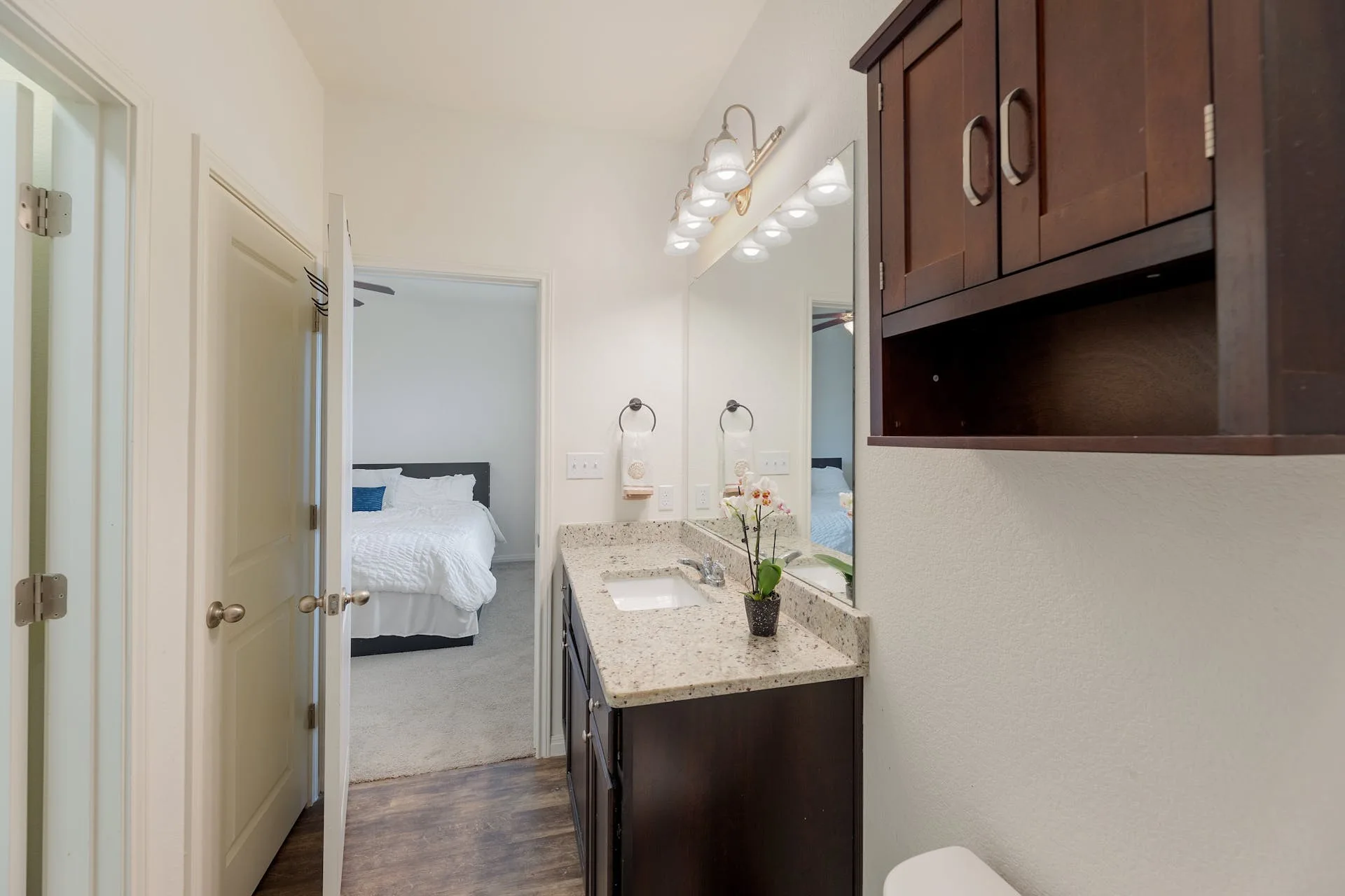 13912 Mark Christopher Way, Manor photo 16